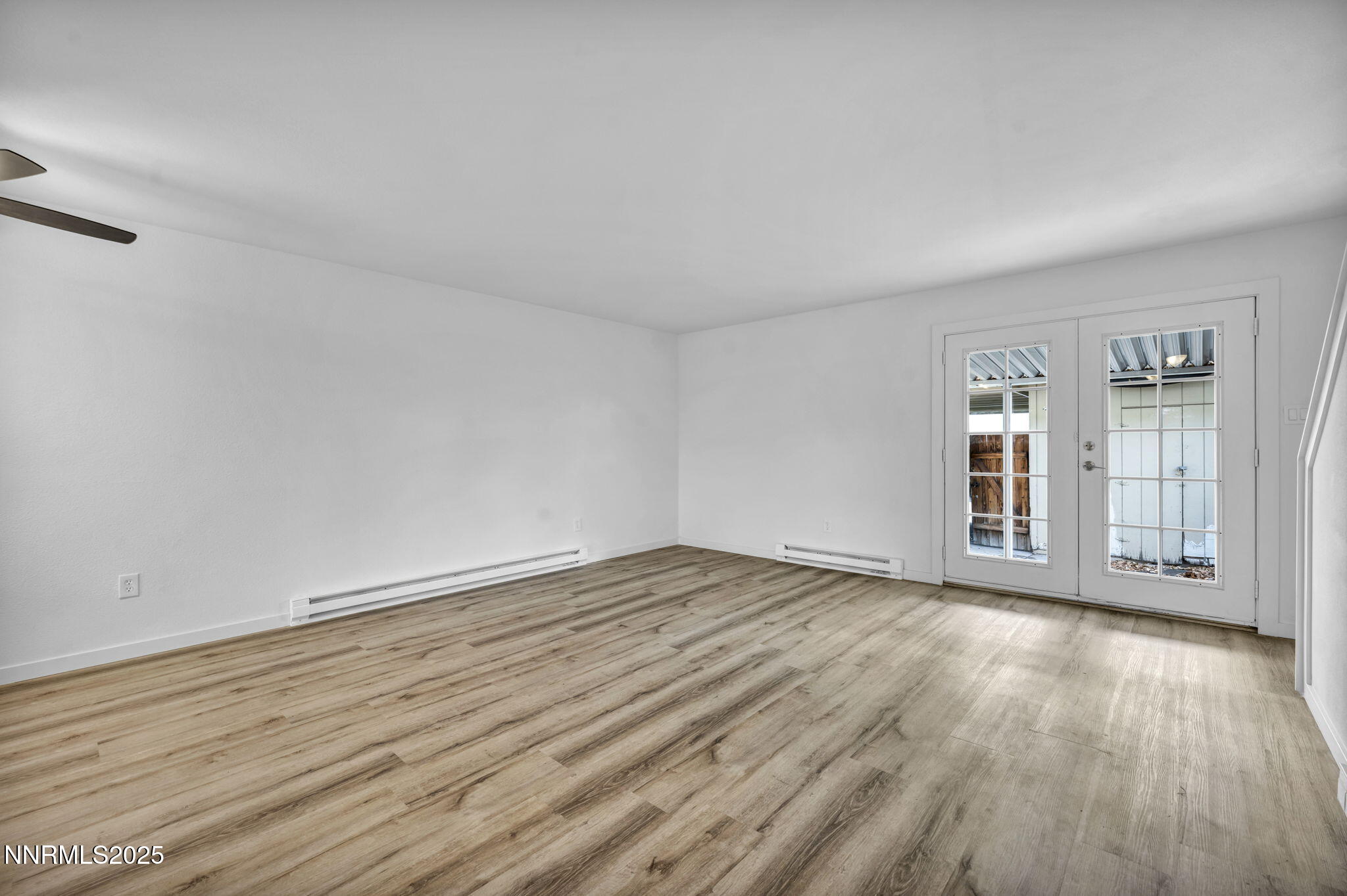 32-web-or-mls-385-smithridge-park