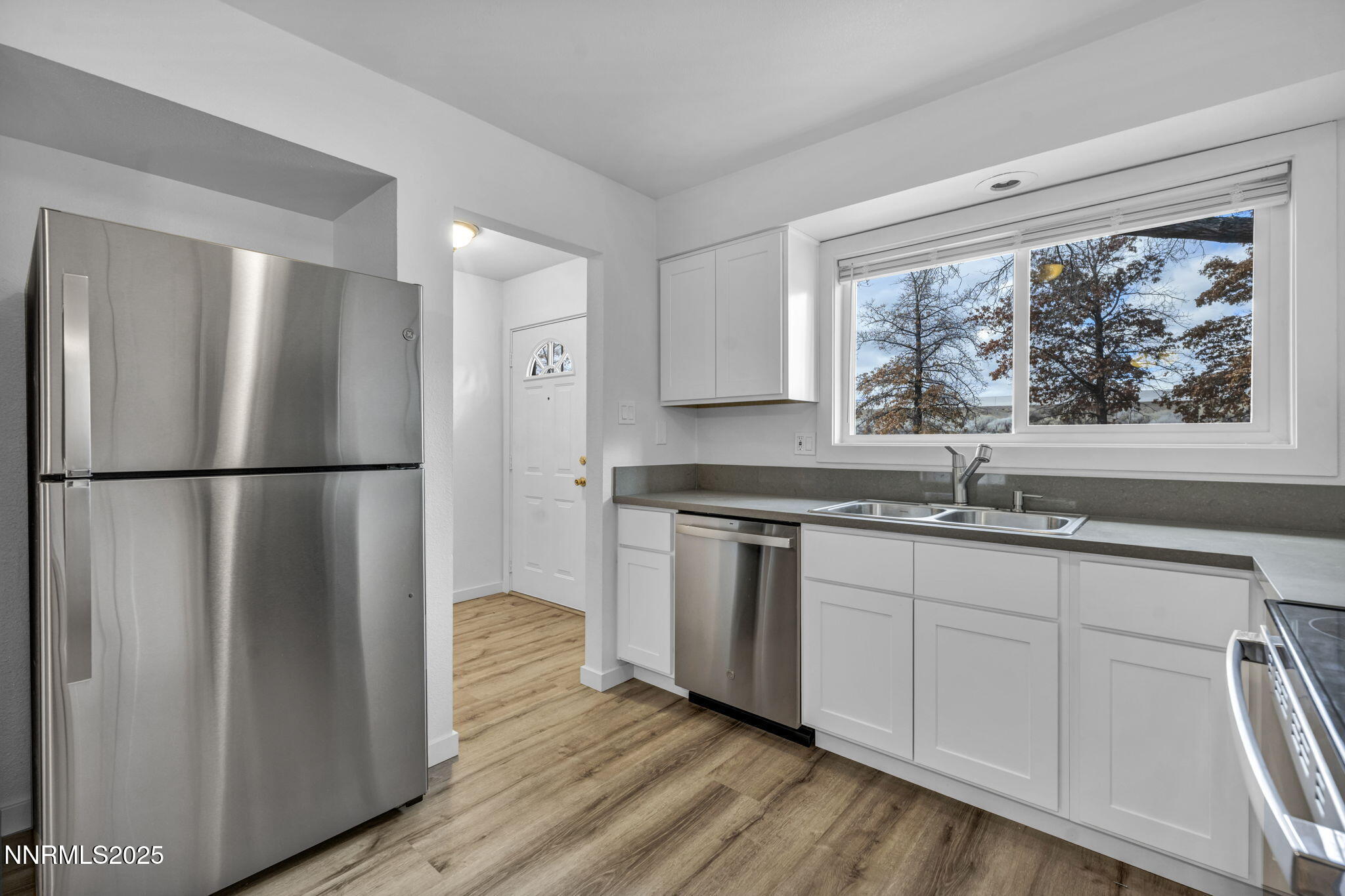 39-web-or-mls-385-smithridge-park