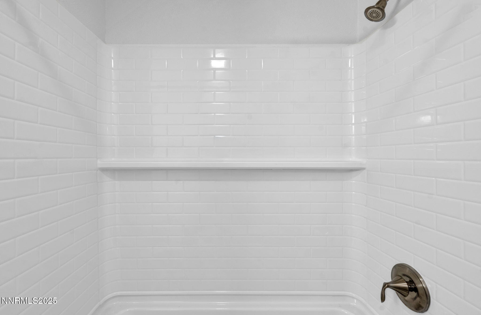 55-web-or-mls-385-smithridge-park