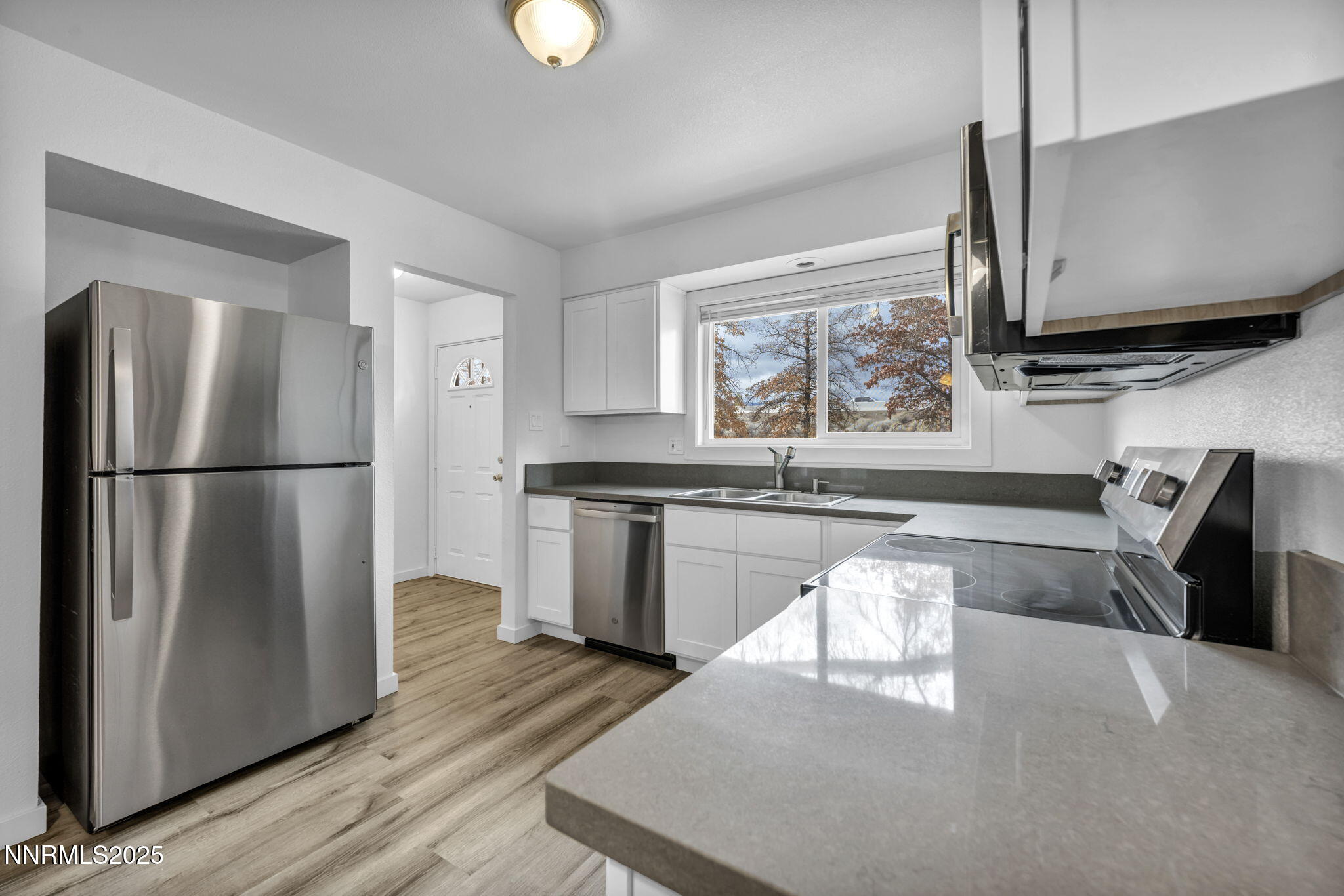 33-web-or-mls-385-smithridge-park