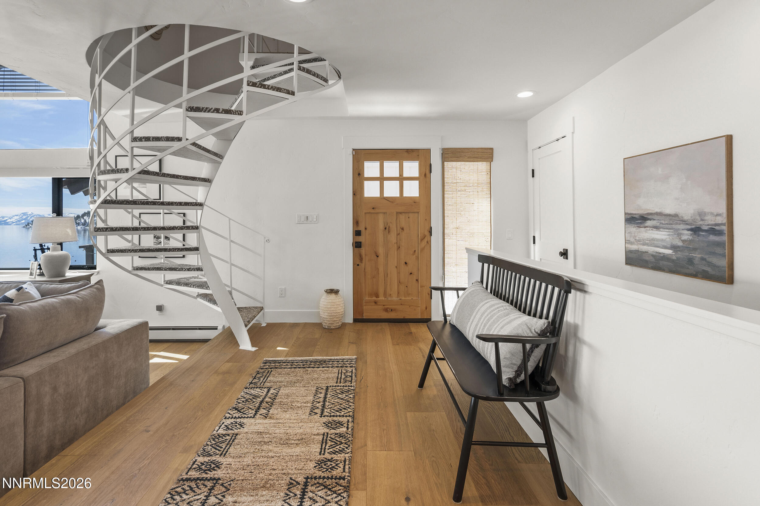 475 Lakeshore Boulevard 13