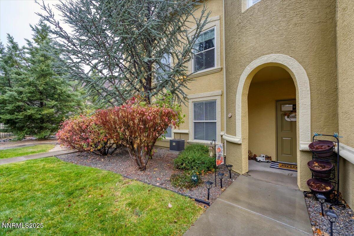 05-9050 Double R Blvd Unit 924