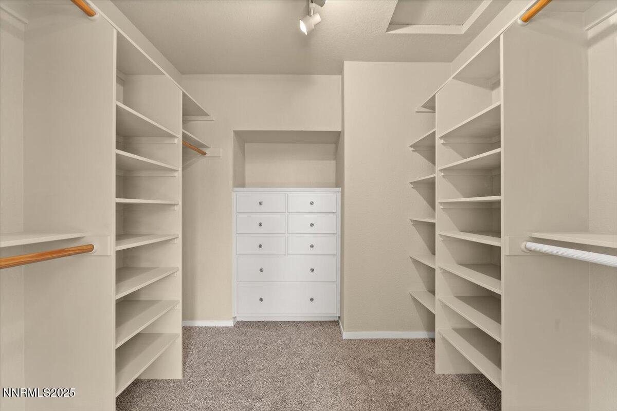 28-7187 Blue Falls Circle Reno NV 89511-