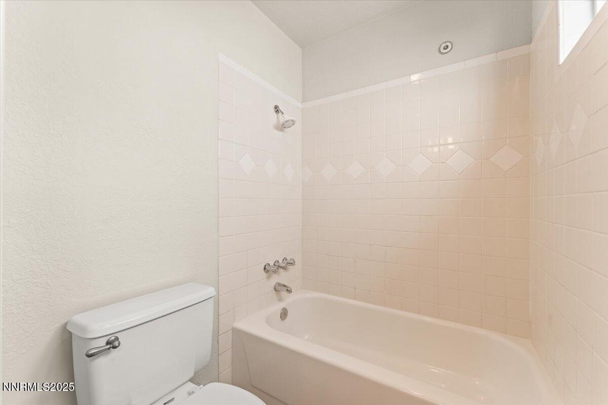 36-7187 Blue Falls Circle Reno NV 89511-