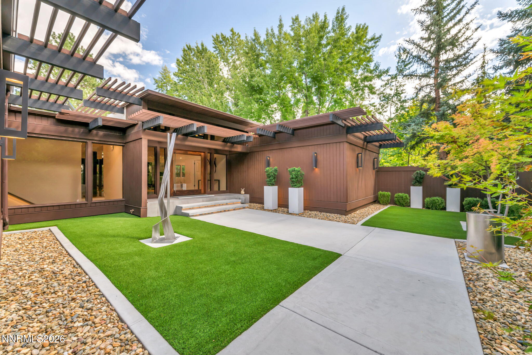 2040 Parkridge Circle