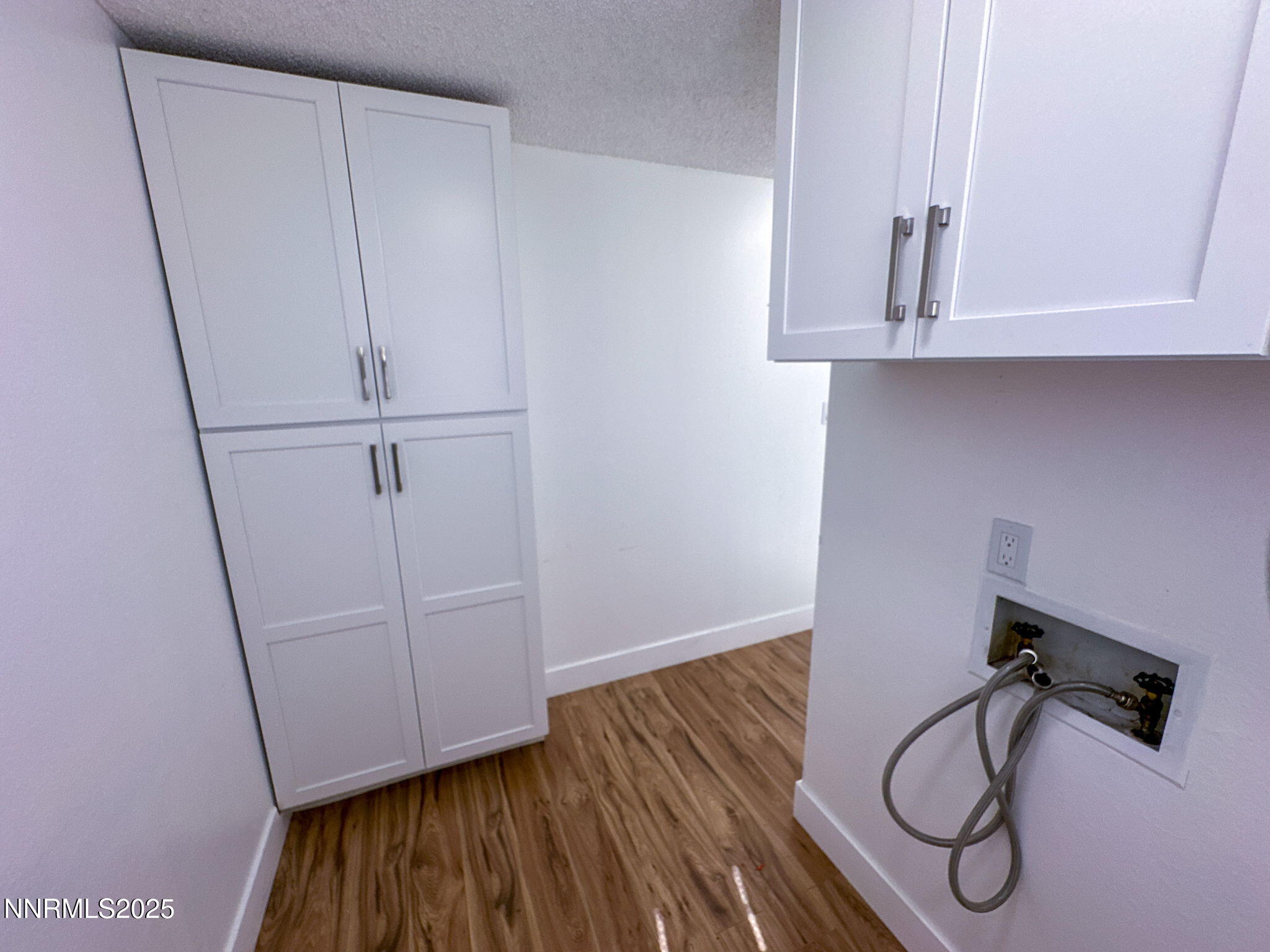 11-web-or-mls-Laundry Room