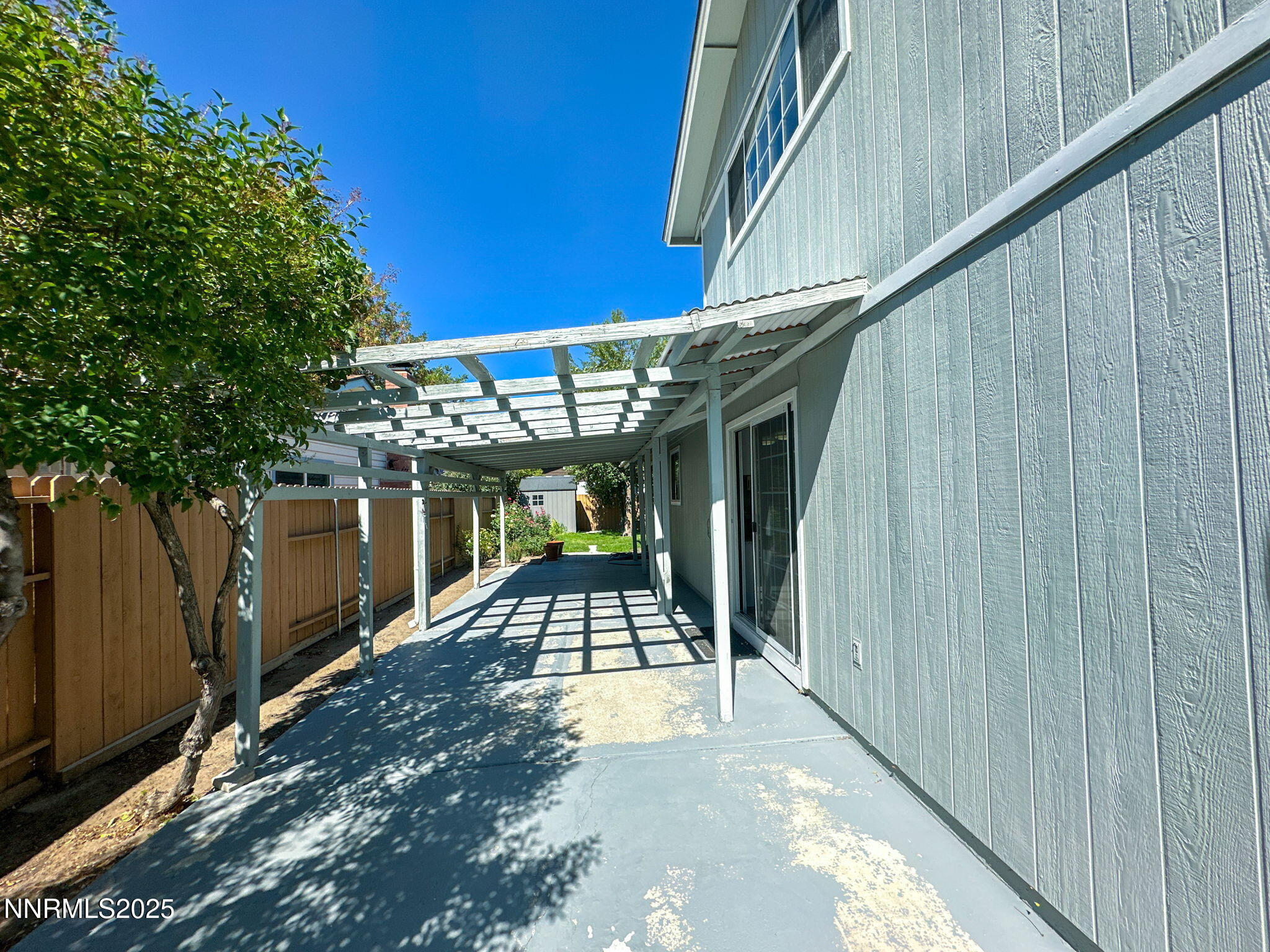 19-web-or-mls-Back Yard 1