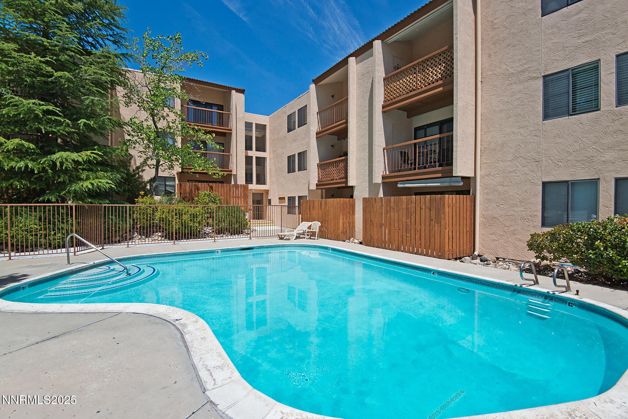 19-web-or-mls-15-print-16-print-2750 Plu