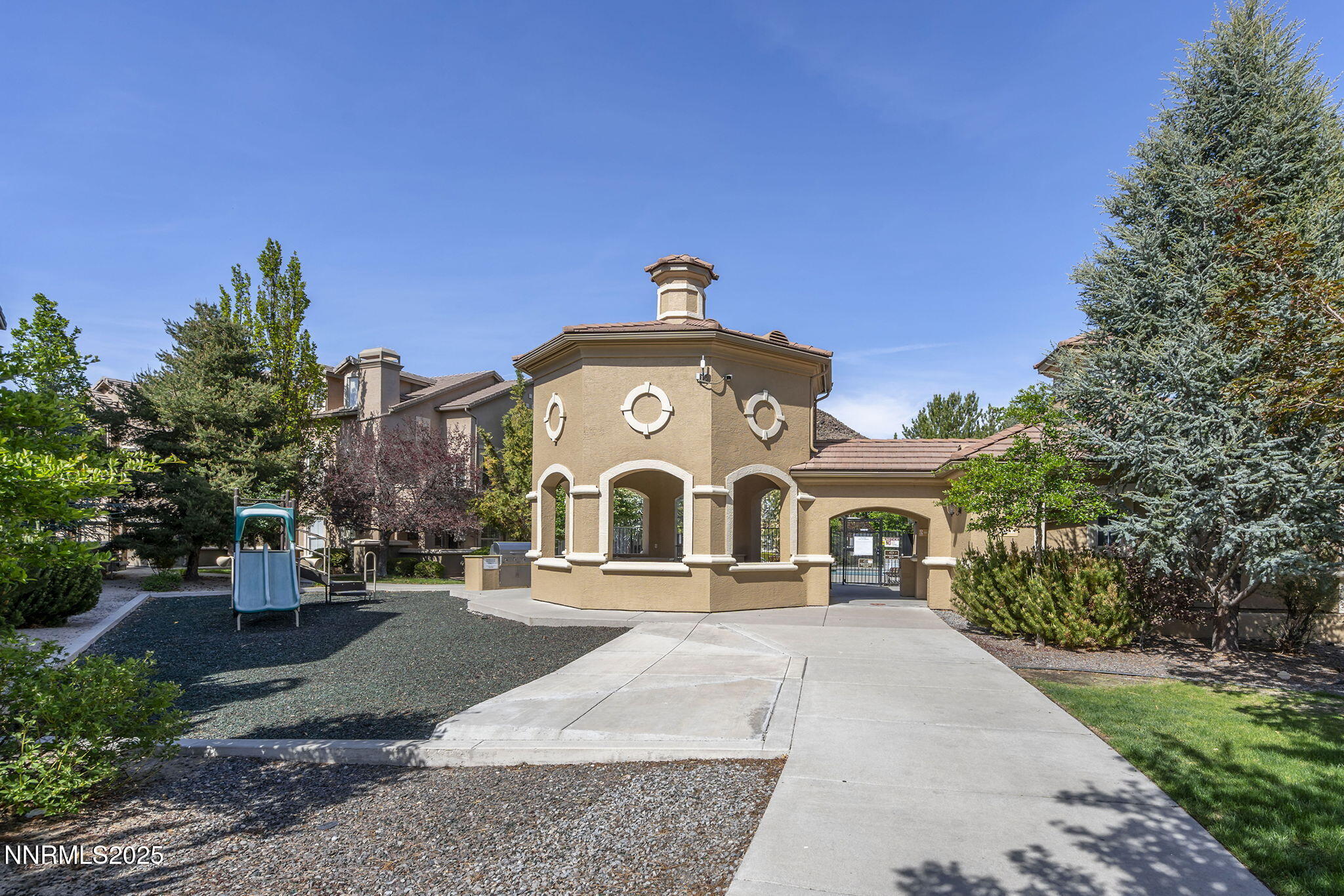 21-web-or-mls-22-print-15-print-_DSC7798