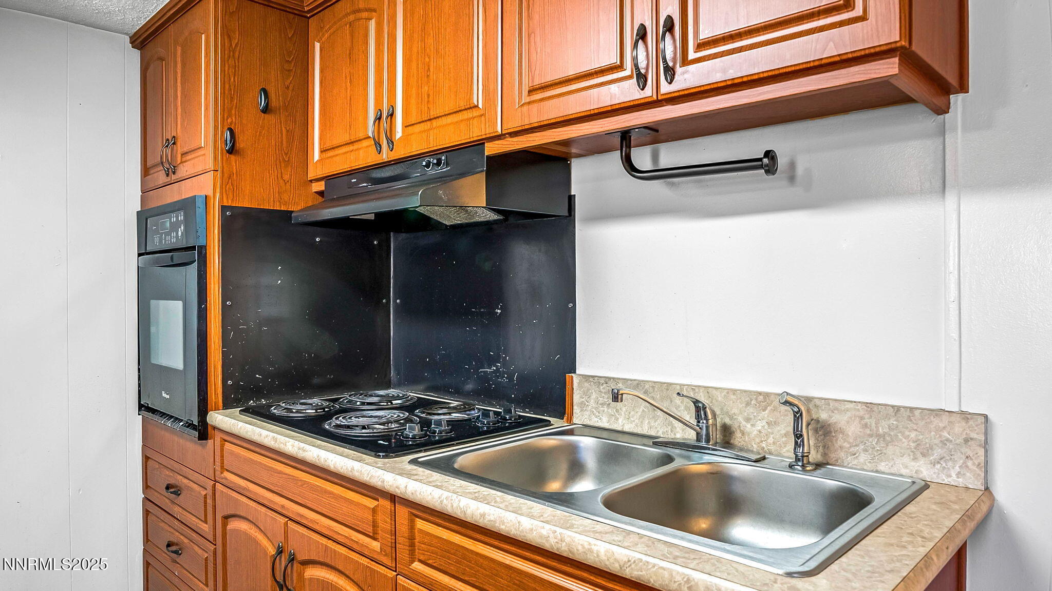 27-DSC08832_3_4_6-Edit