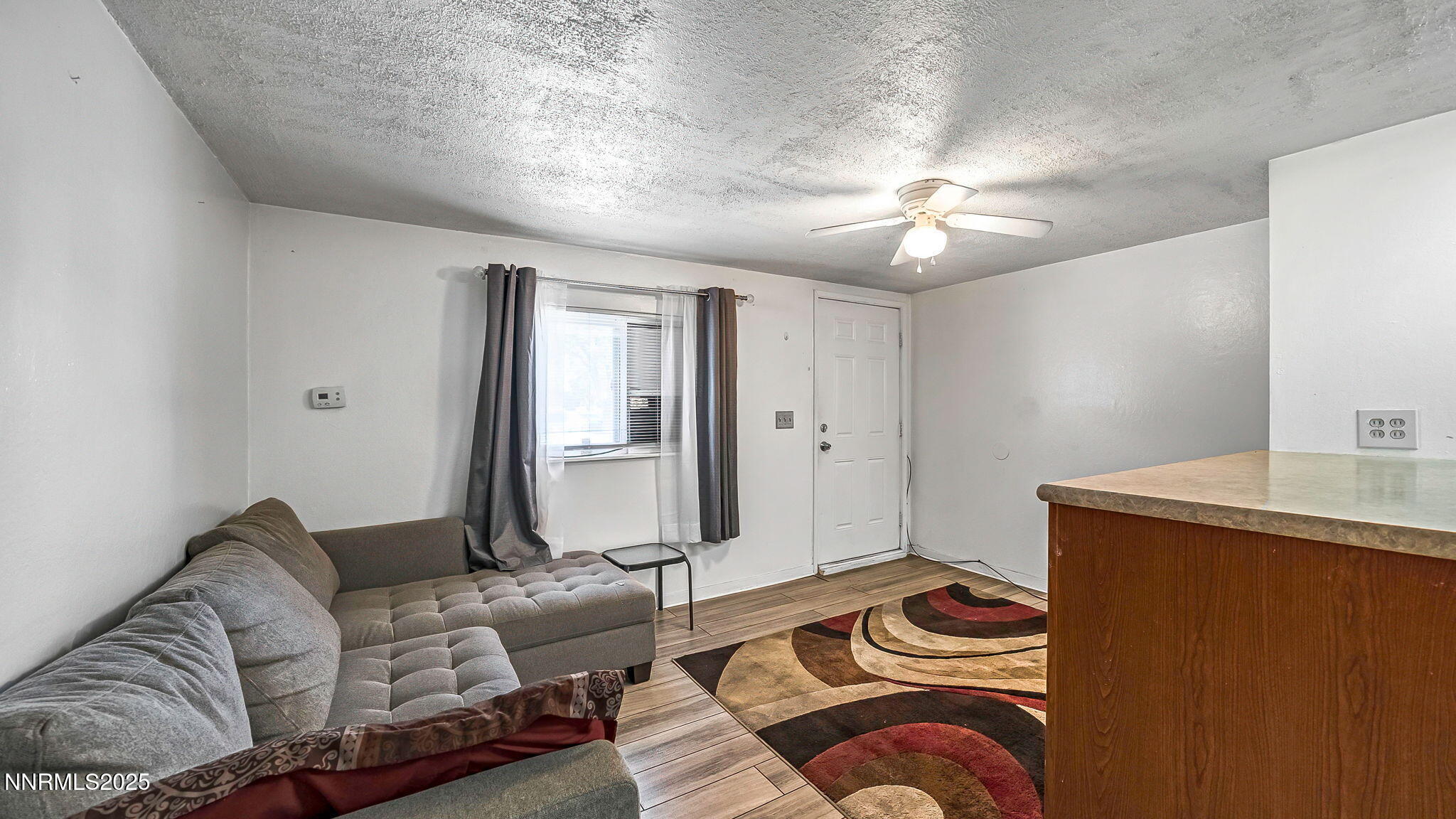 28-DSC08827_28_29_31-Edit