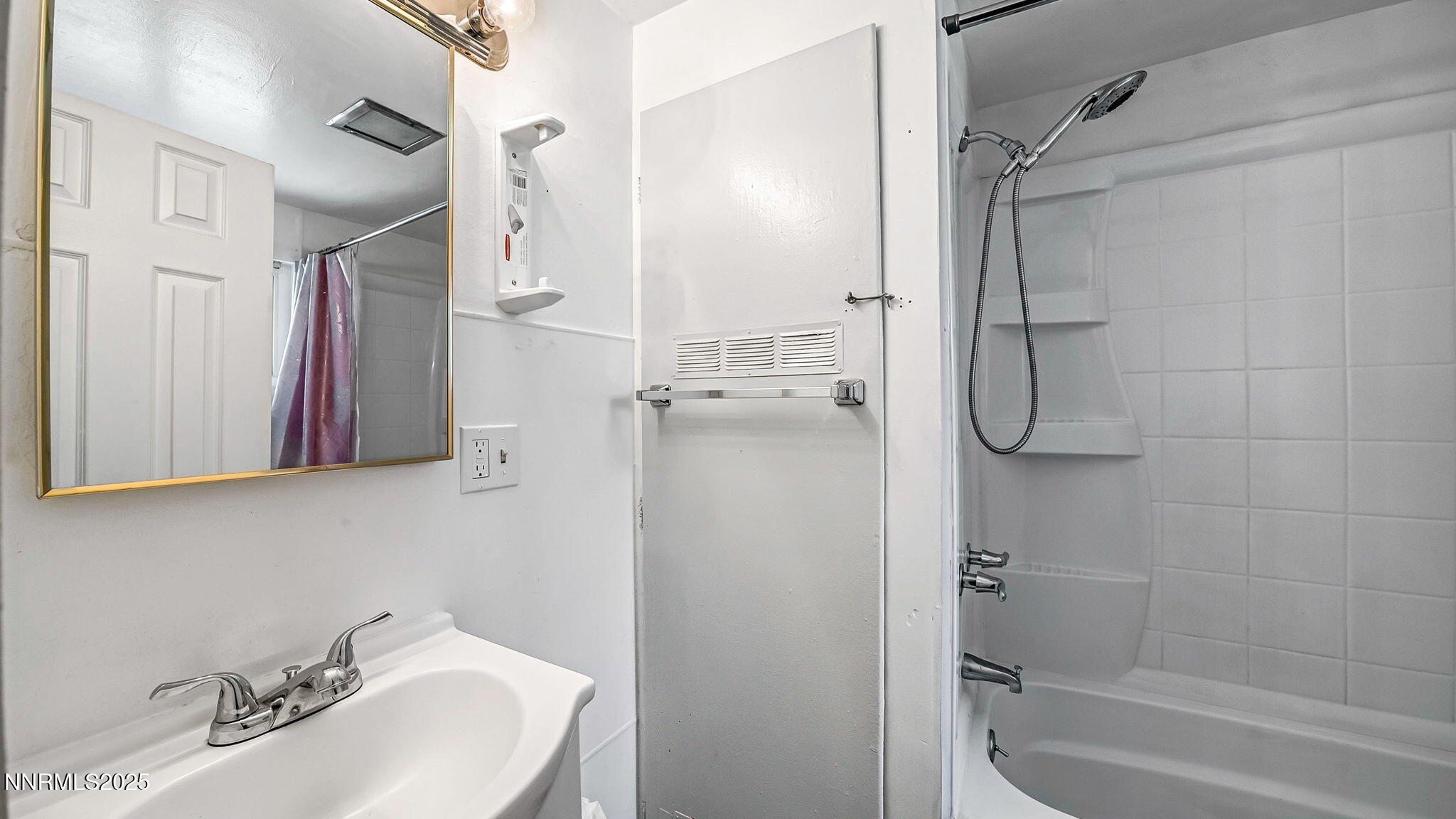 29-DSC08842_3_4_6-Edit