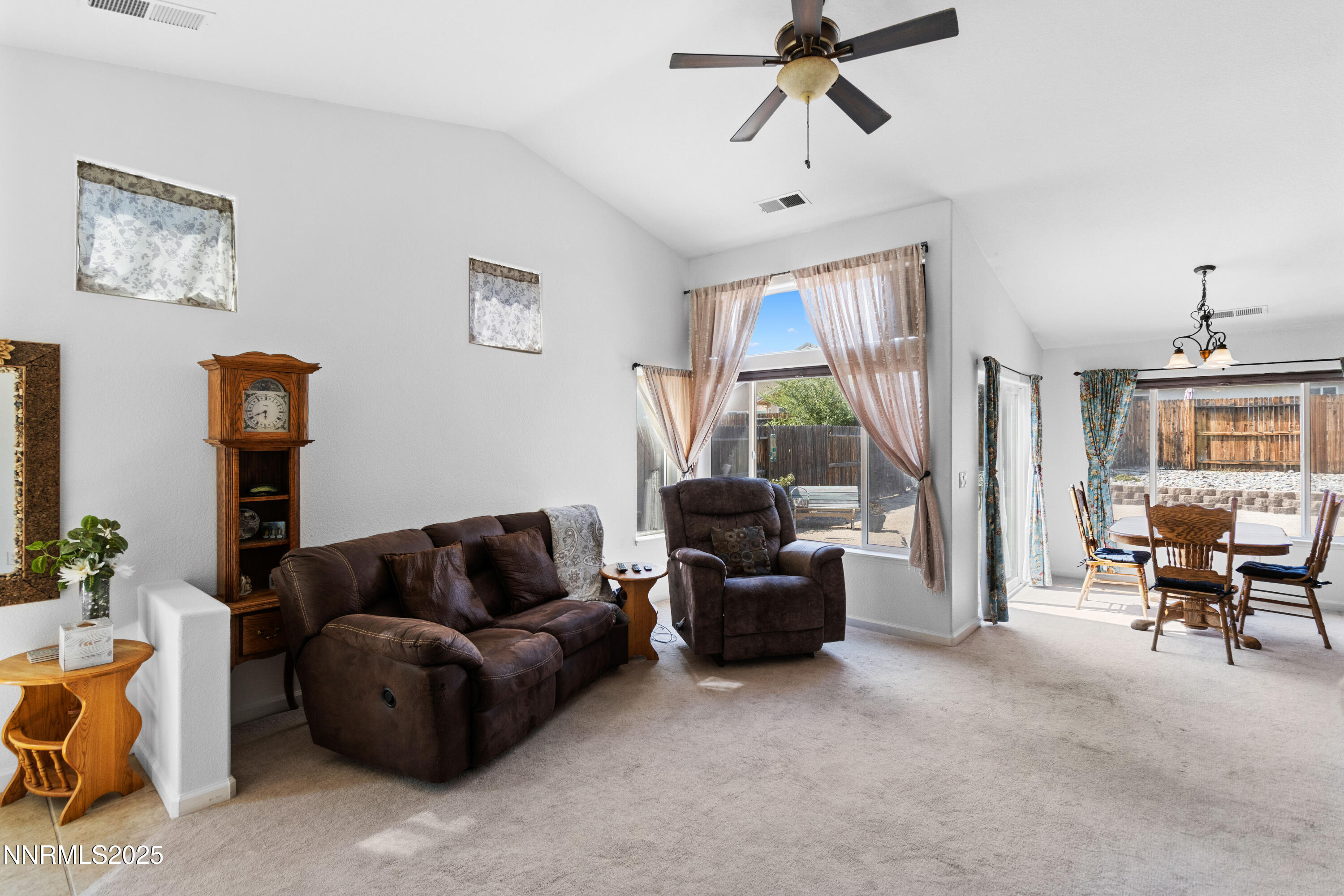 10375 Rosemount Dr 06