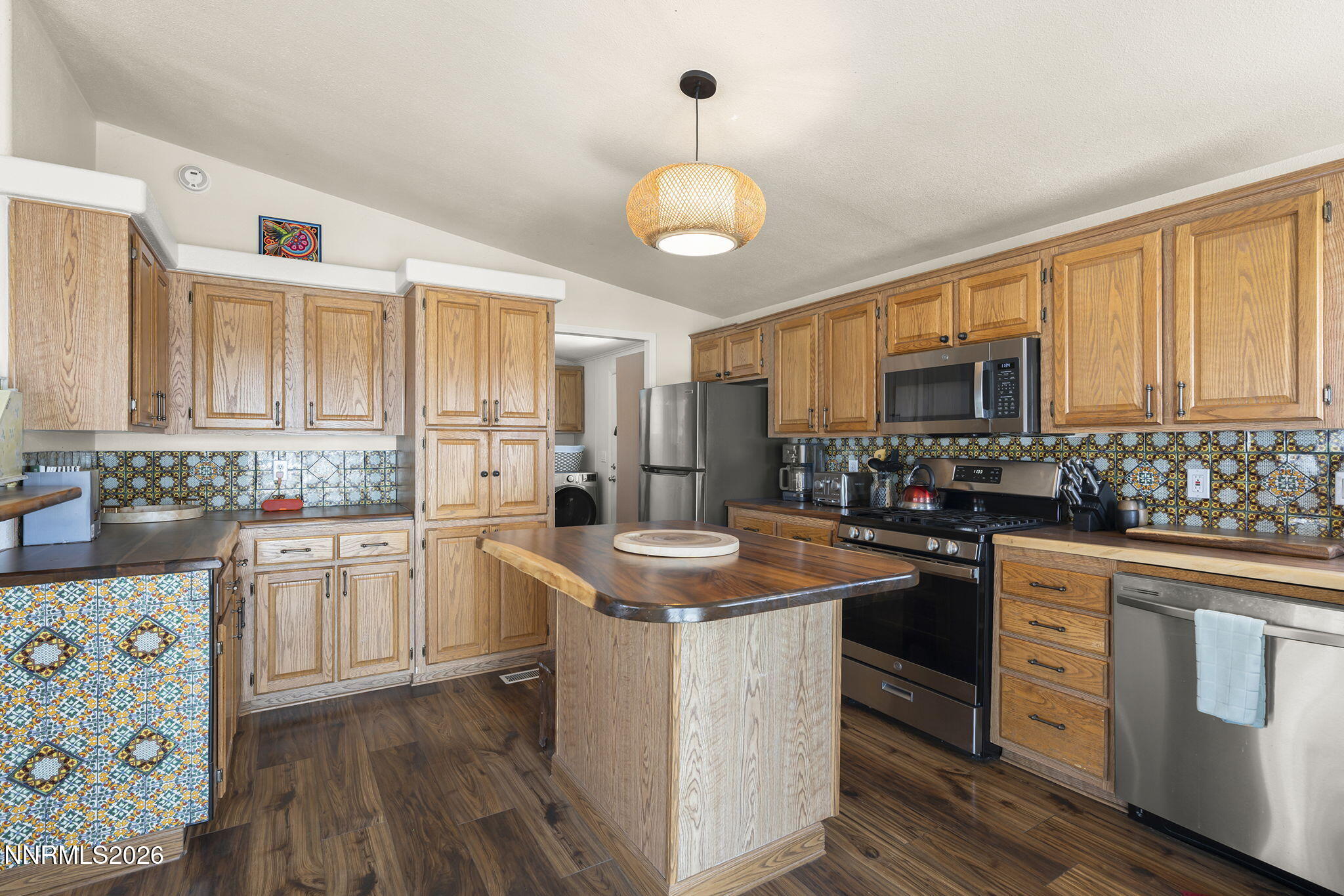 82-web-or-mls-_DSC8542 copy