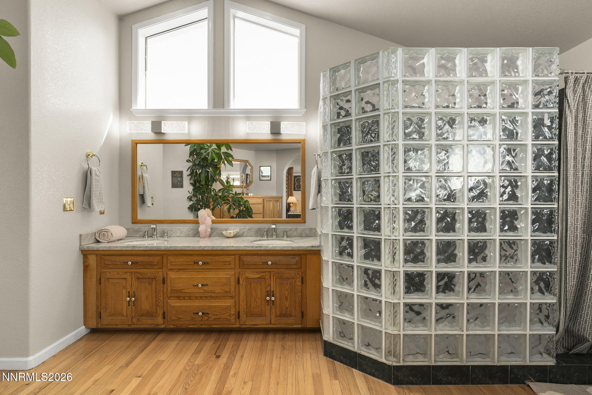 32-web-or-mls-_DSC8805 copy