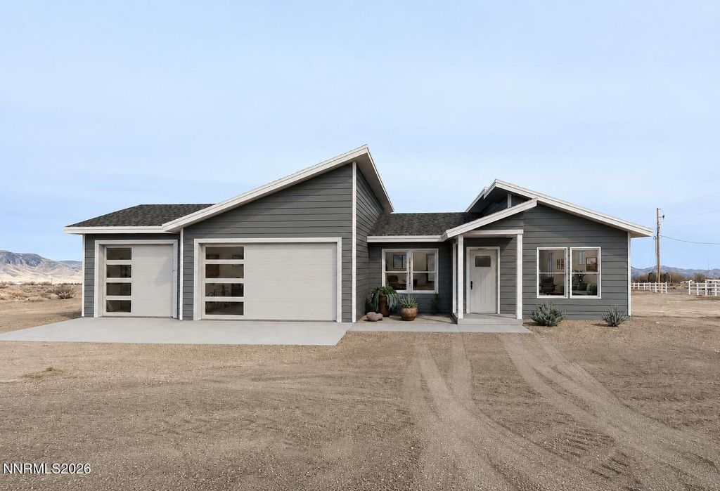 Photo of 427 Yellow Brick Road, Battle Mountain, NV 89820 (MLS # 260005579)