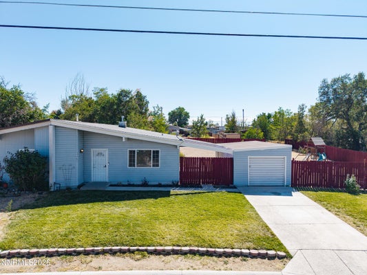 13370 MOUNT LASSEN ST, RENO, NV 89506 - Image 8f984e42f2d0da688c2abfdee5b8fde0/2017993498