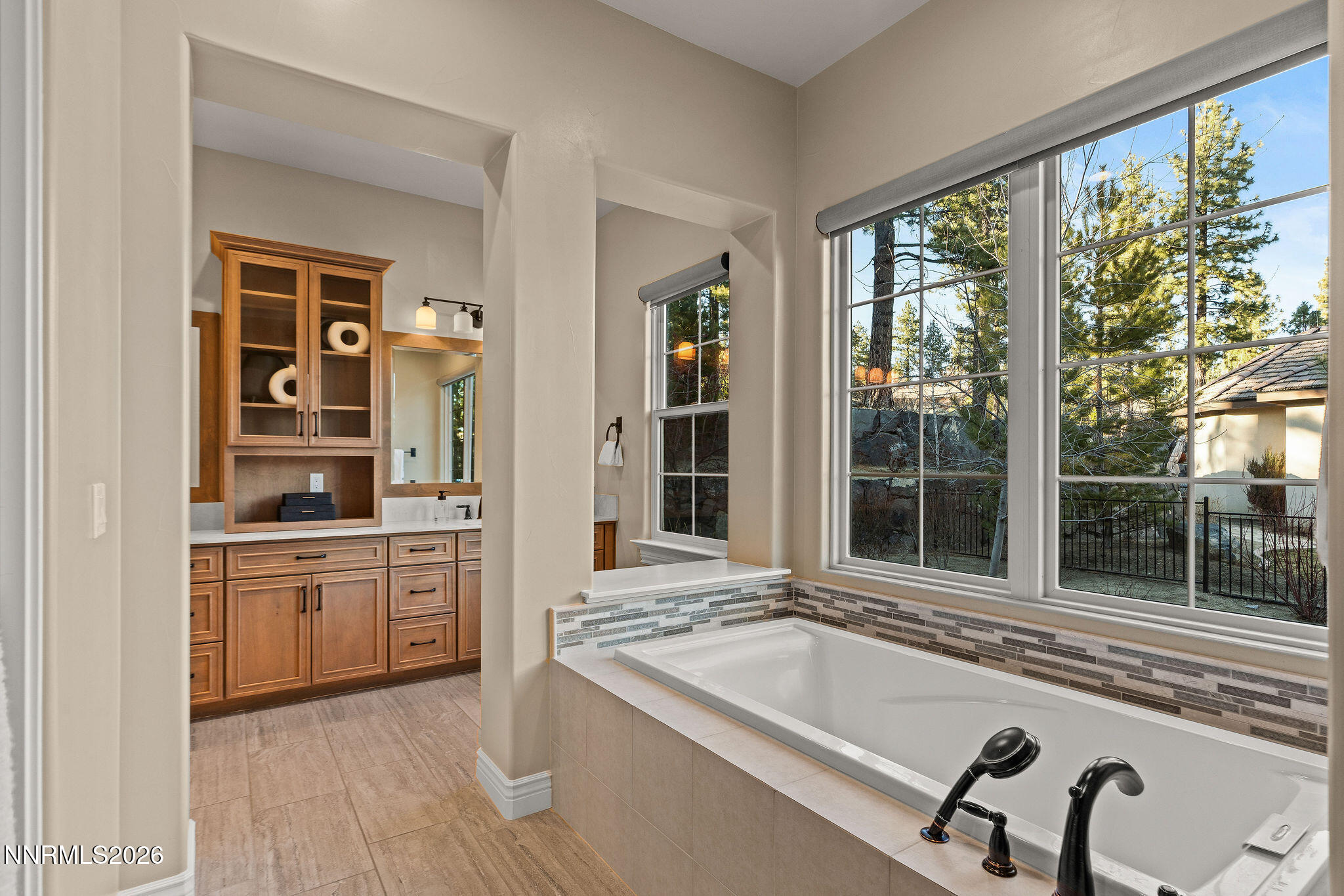 20605ParcForetDrive-40