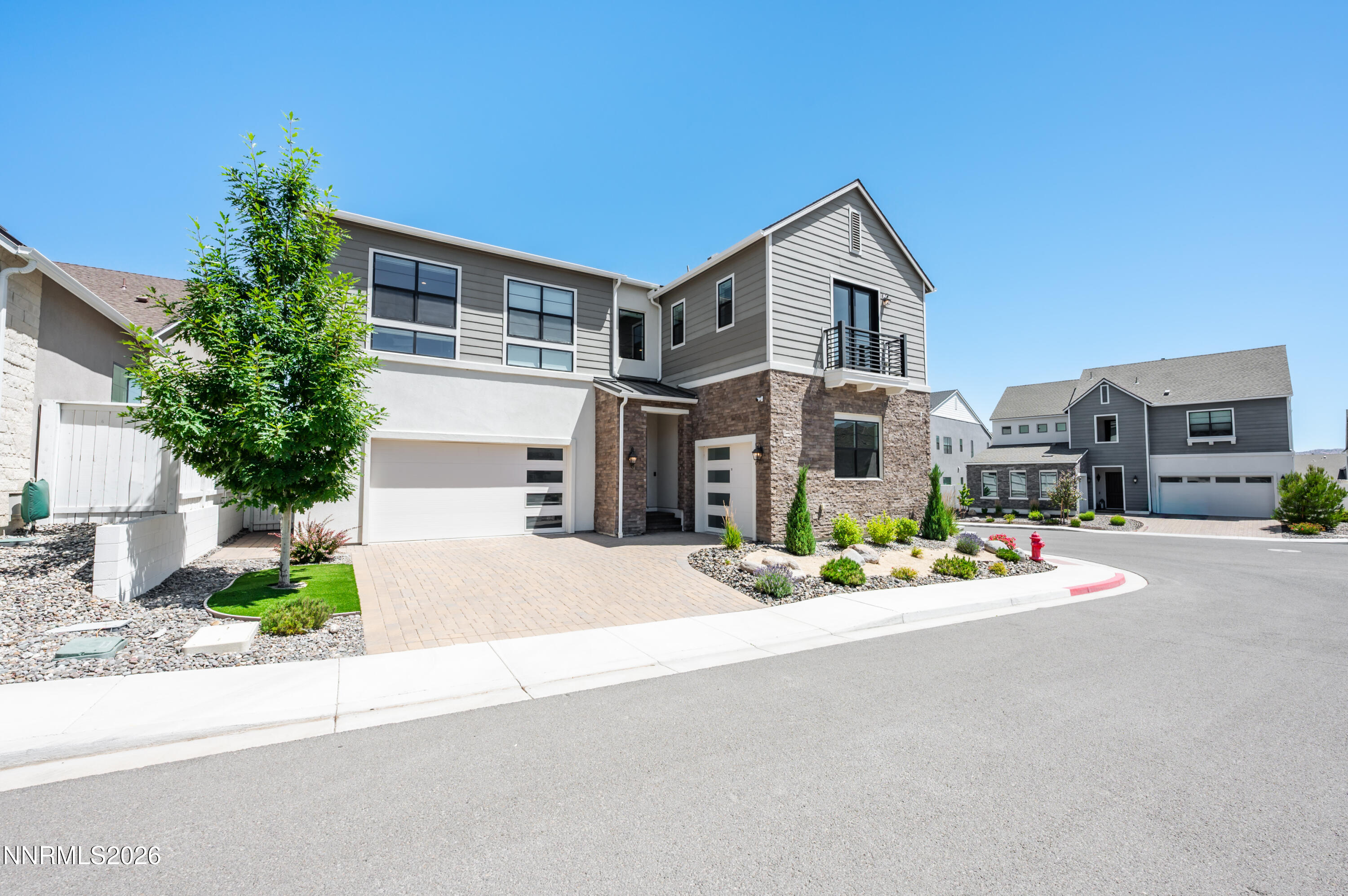 105 Bridlemoor Court