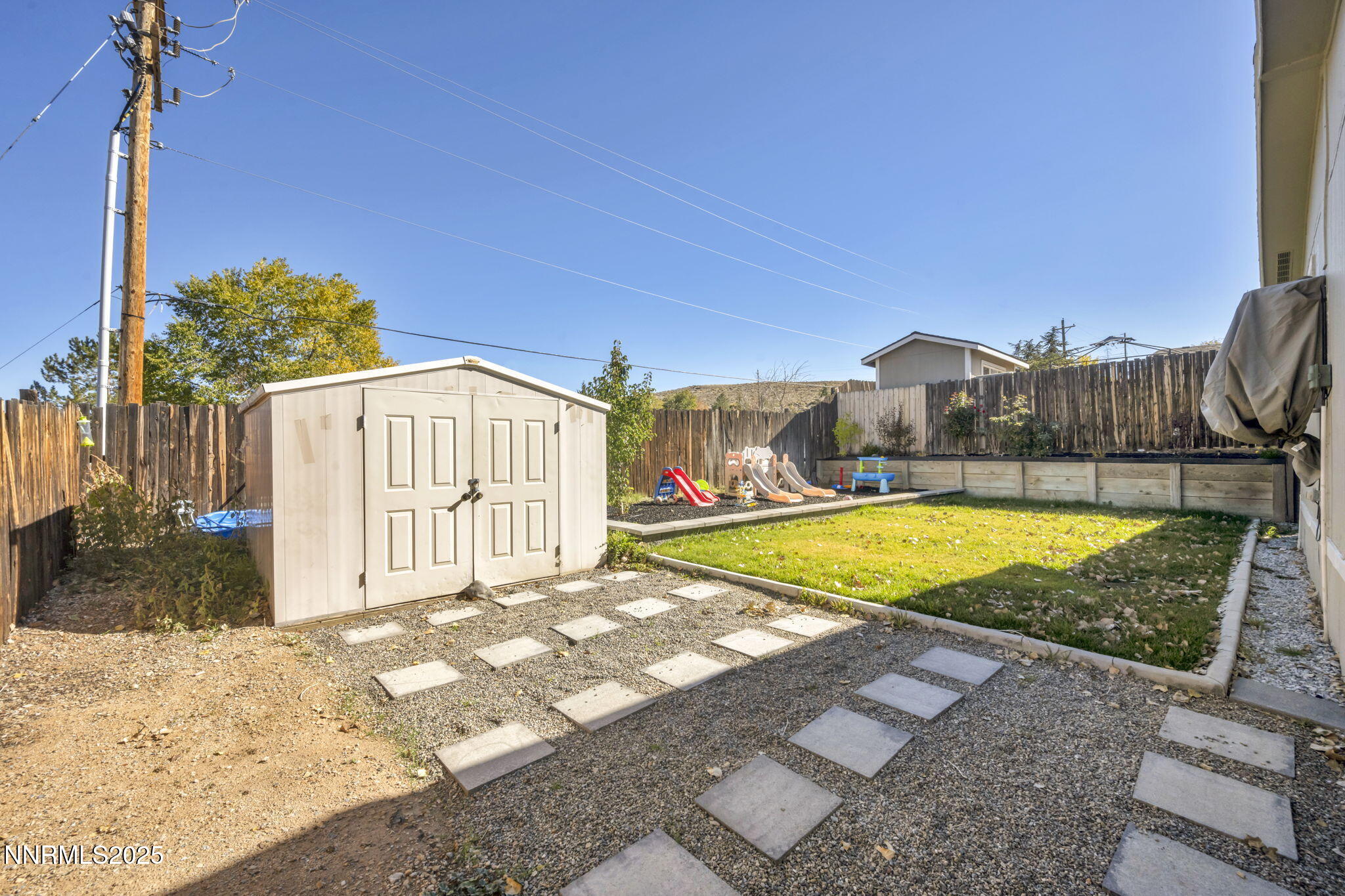 11-web-or-mls-4970-newport-ct