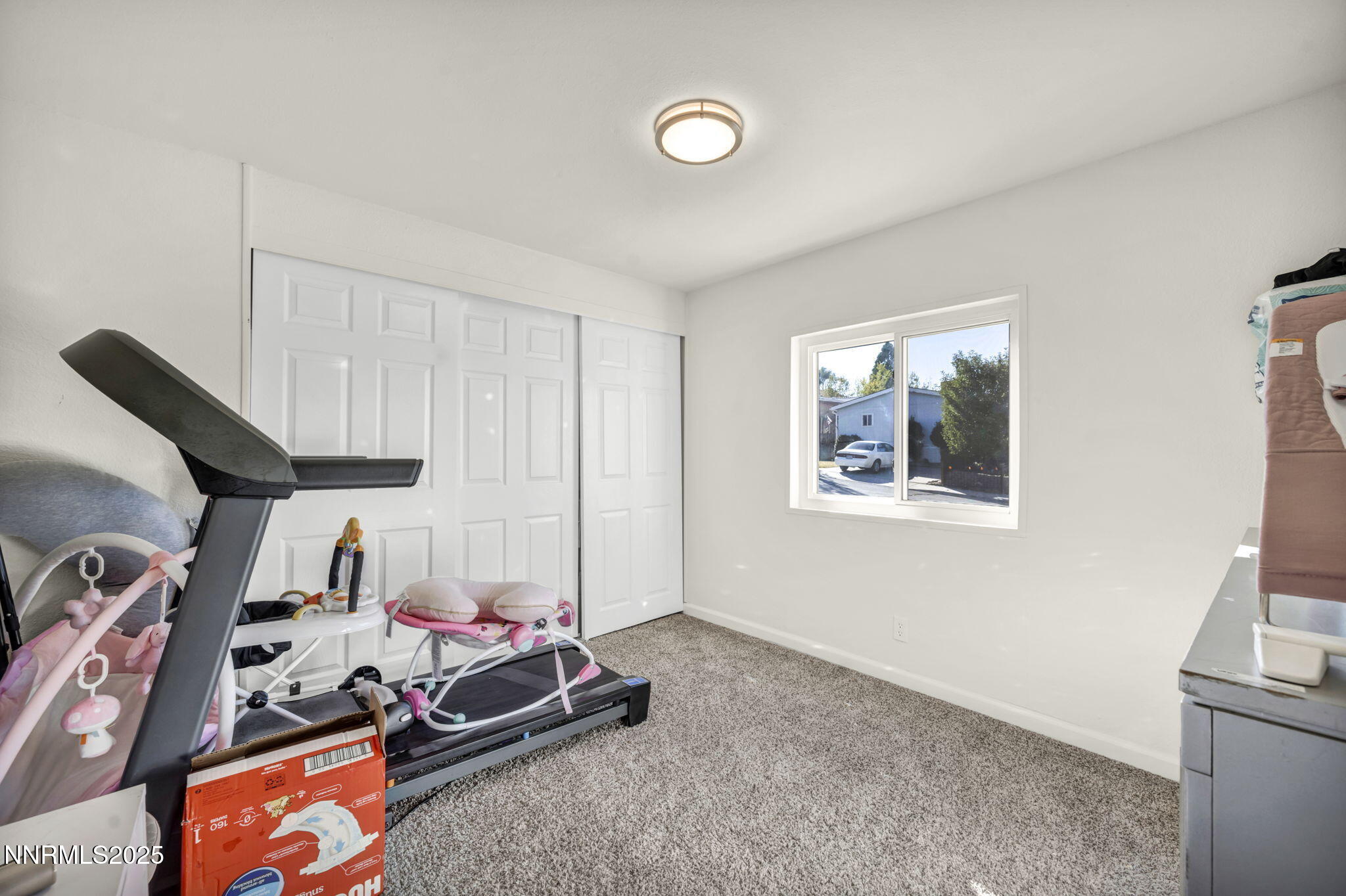 37-web-or-mls-4970-newport-ct