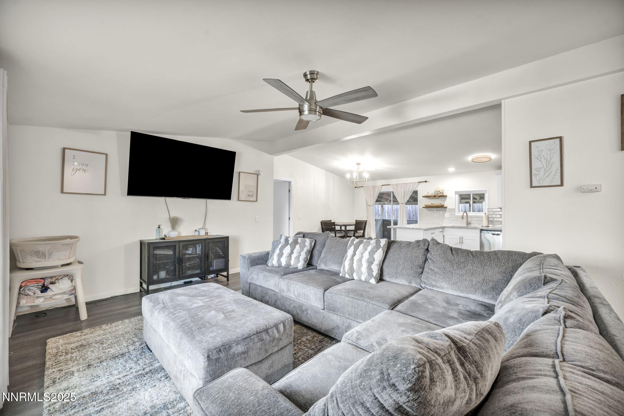 30-web-or-mls-4970-newport-ct