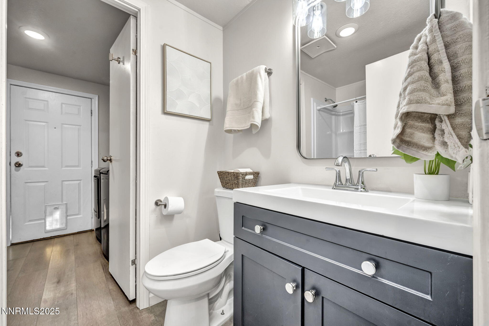 35-web-or-mls-4970-newport-ct