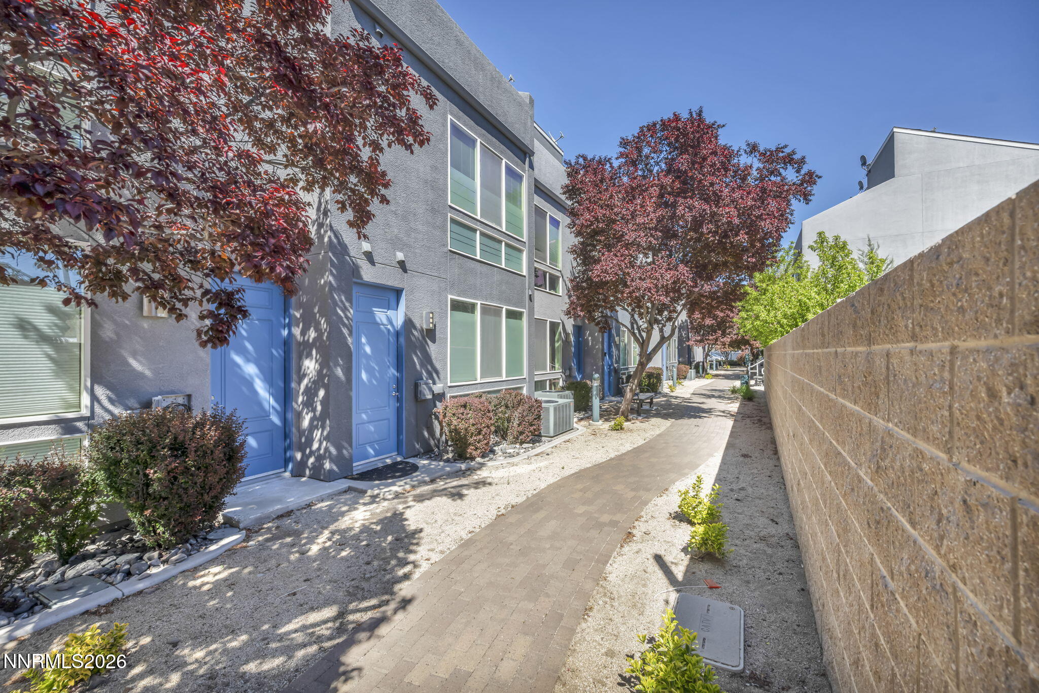 8-web-or-mls-326-state-st