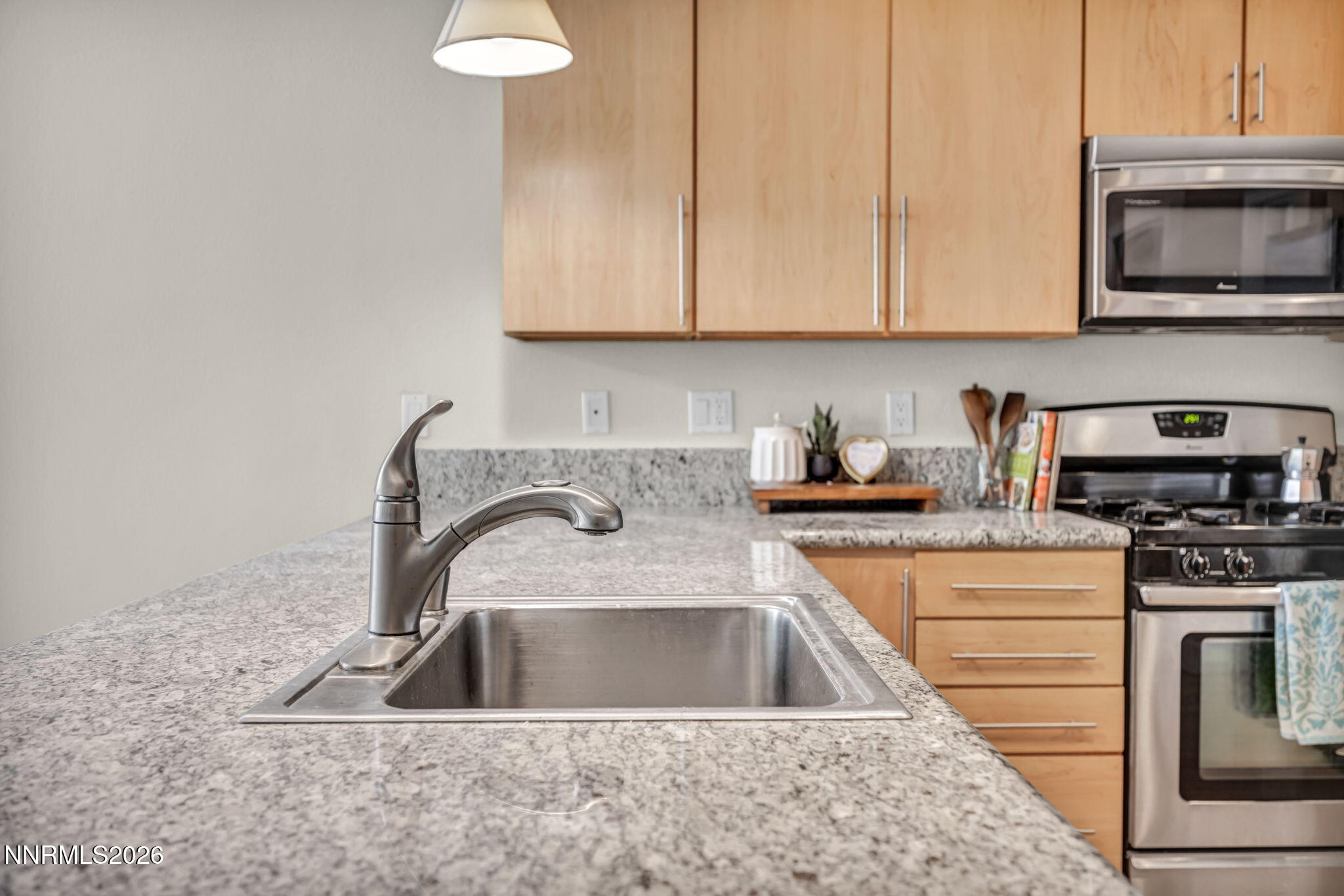 30-web-or-mls-326-state-st