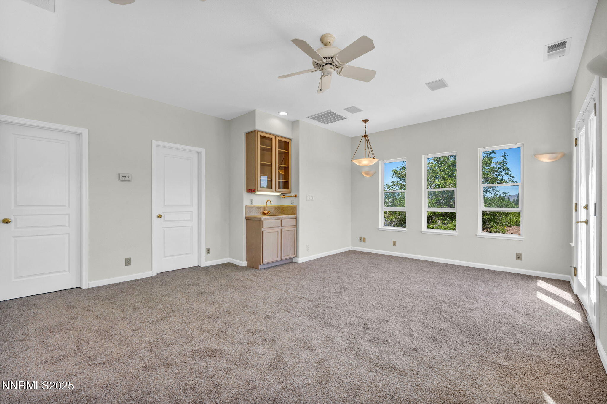 75-web-or-mls-1425-julie-ct