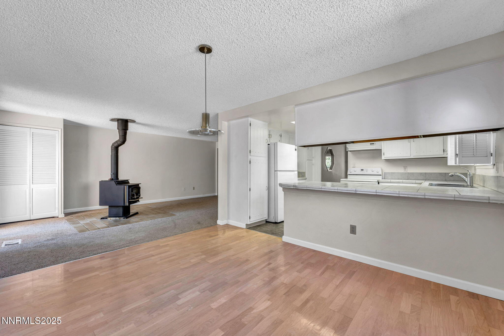 67-web-or-mls-1425-julie-ct