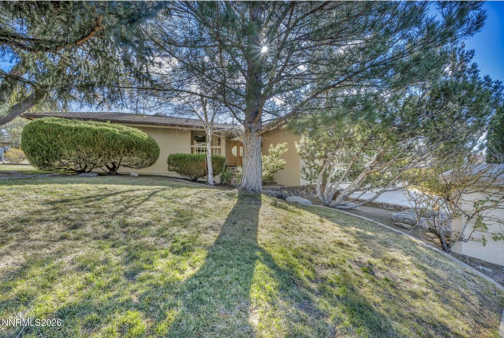 Photo of 2570 Spinnaker Drive, Reno, NV 89519 (MLS # 260004193)