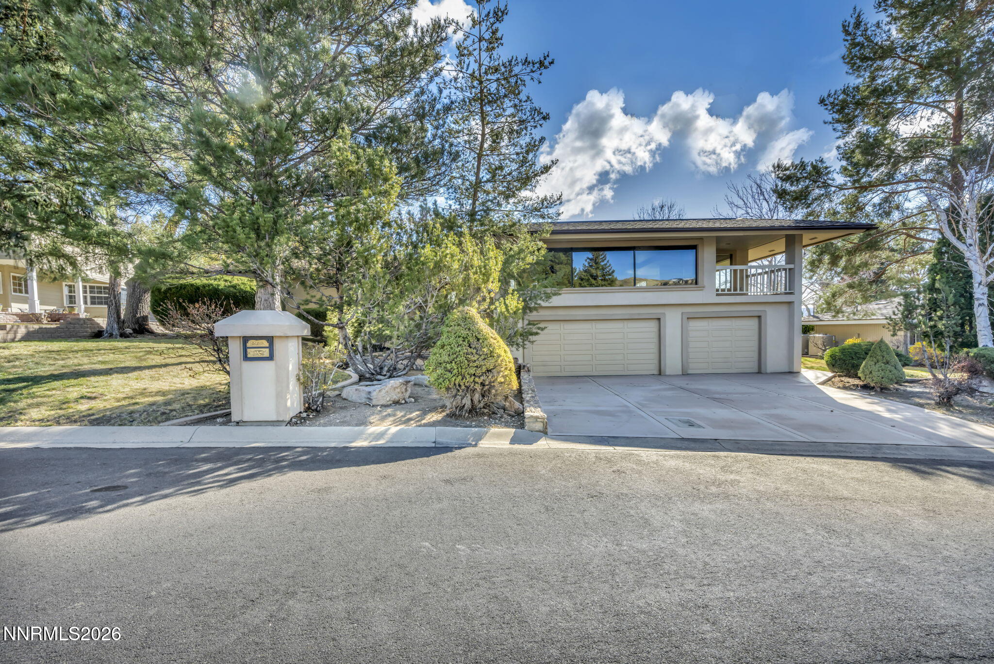 2570 Spinnaker Drive