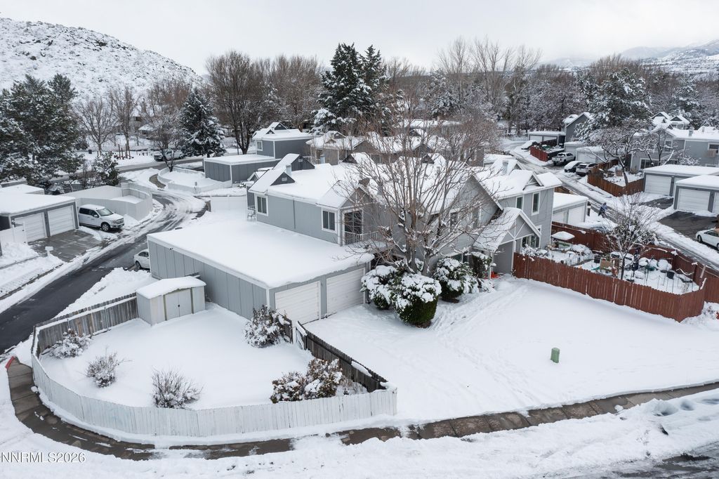 Photo of 981 Craigmont Drive, Reno, NV 89511 (MLS # 260001879)
