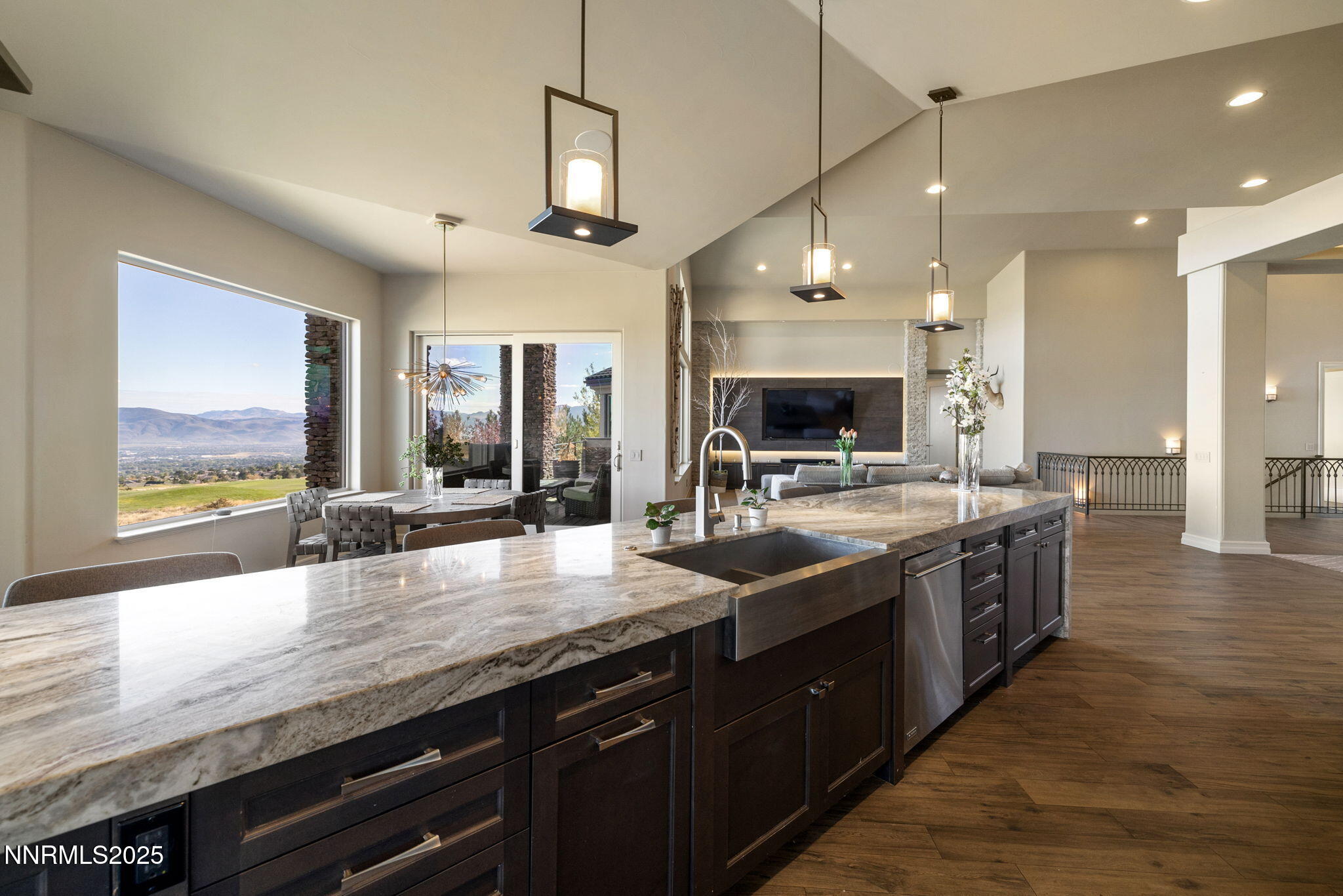 34-web-or-mls-1012 Taos Ranch-13