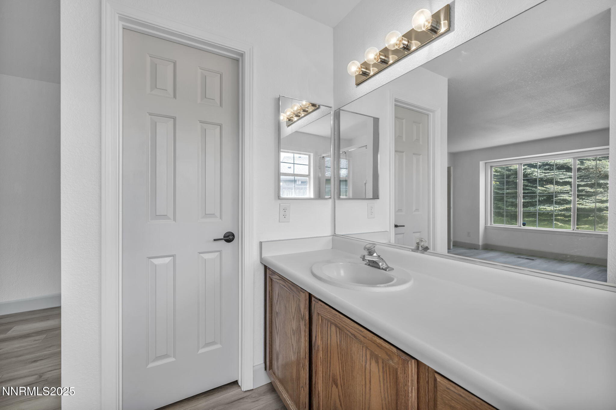 Carson City, Nevada 89701, United States, 3 Bedrooms Bedrooms, ,2 BathroomsBathrooms,Residential,Active,136542