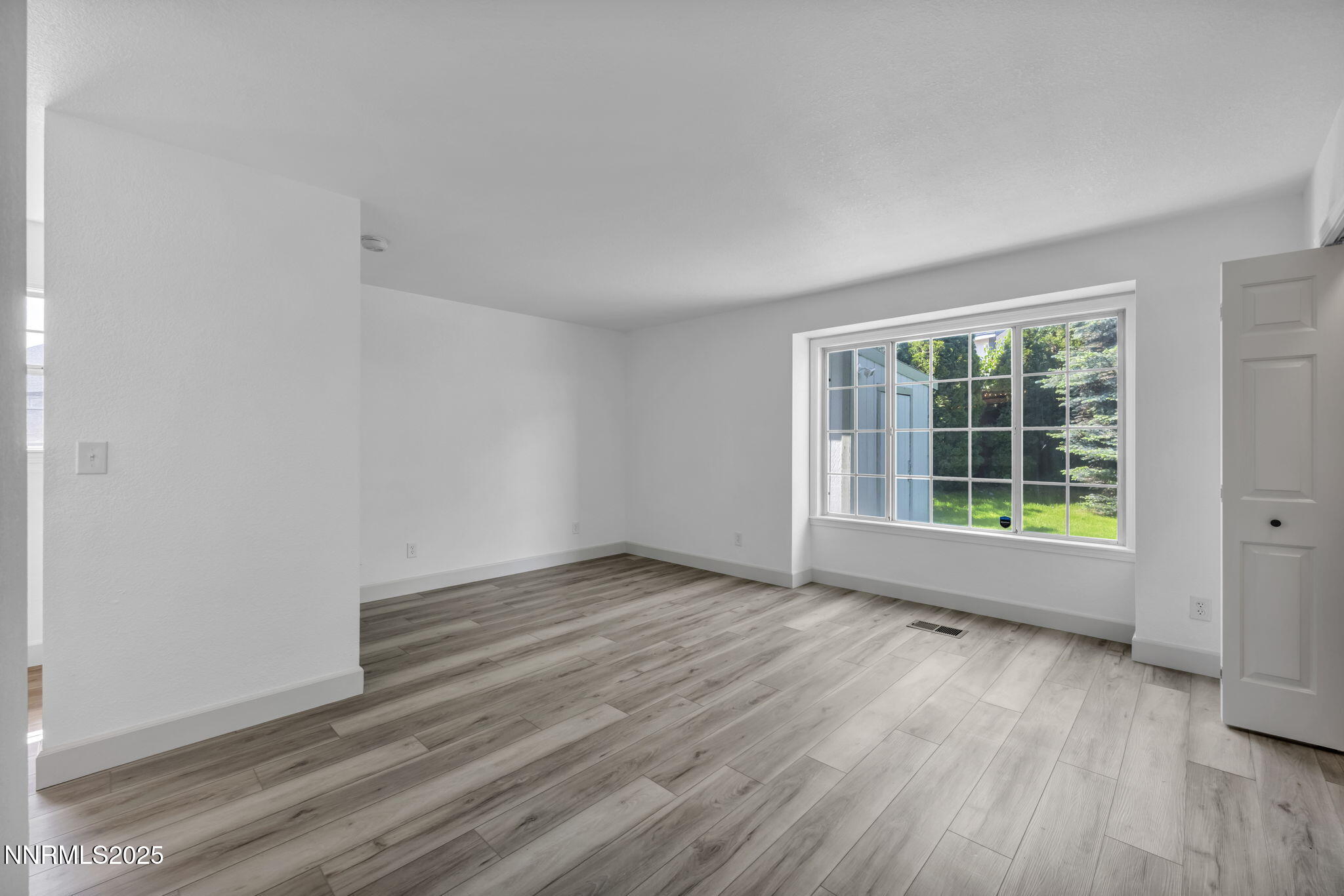 Carson City, Nevada 89701, United States, 3 Bedrooms Bedrooms, ,2 BathroomsBathrooms,Residential,Active,136542