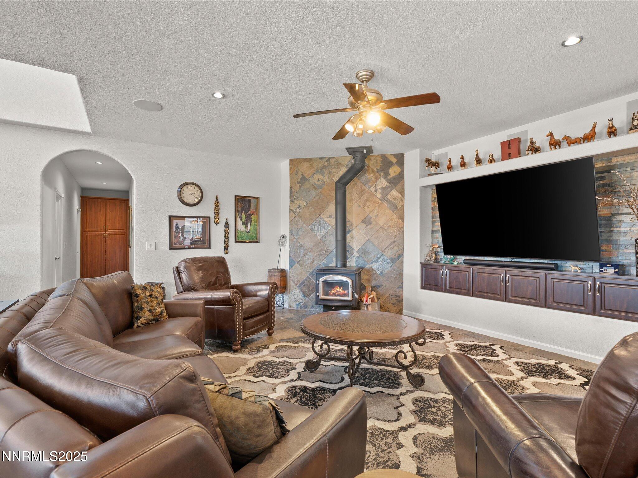 011-7410 Matterhorn Blvd-110