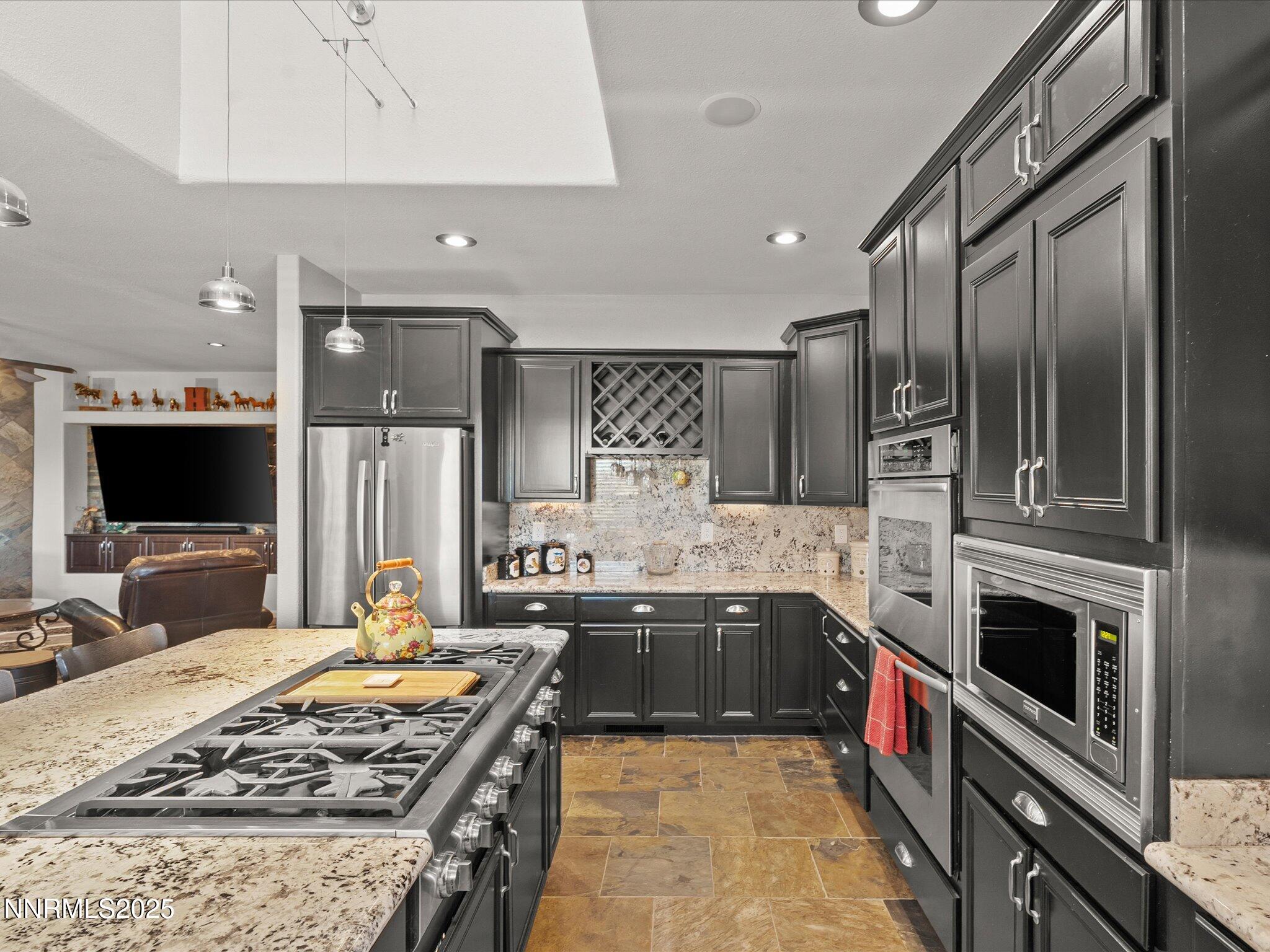 019-7410 Matterhorn Blvd-118