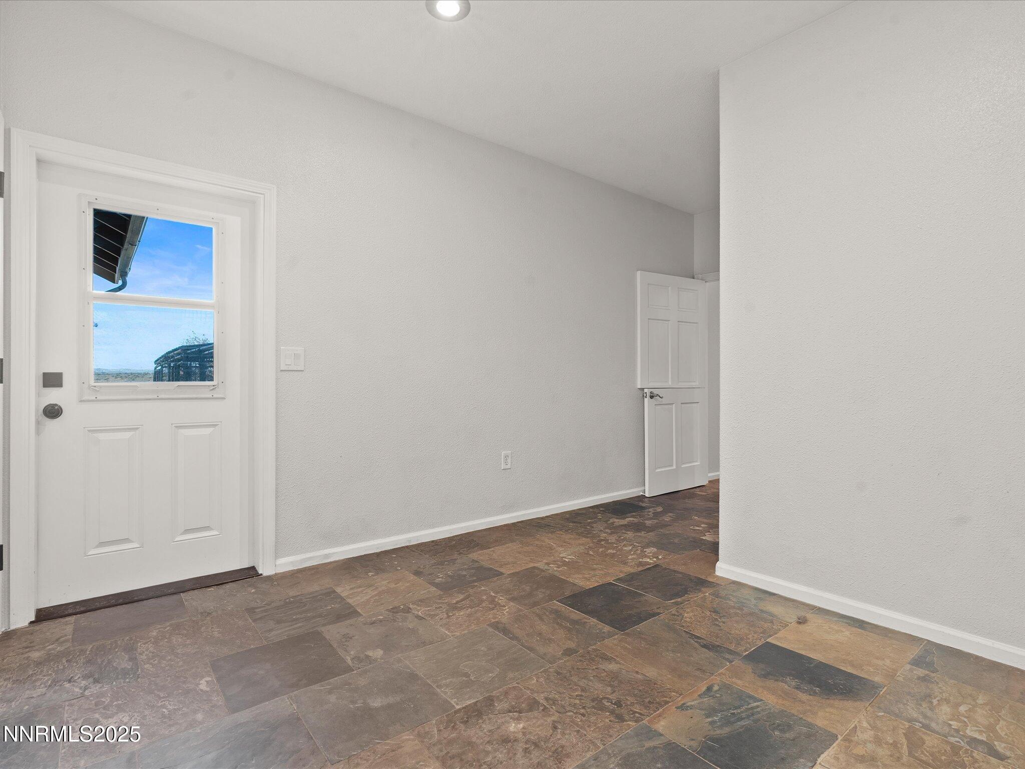 040-7410 Matterhorn Blvd-139