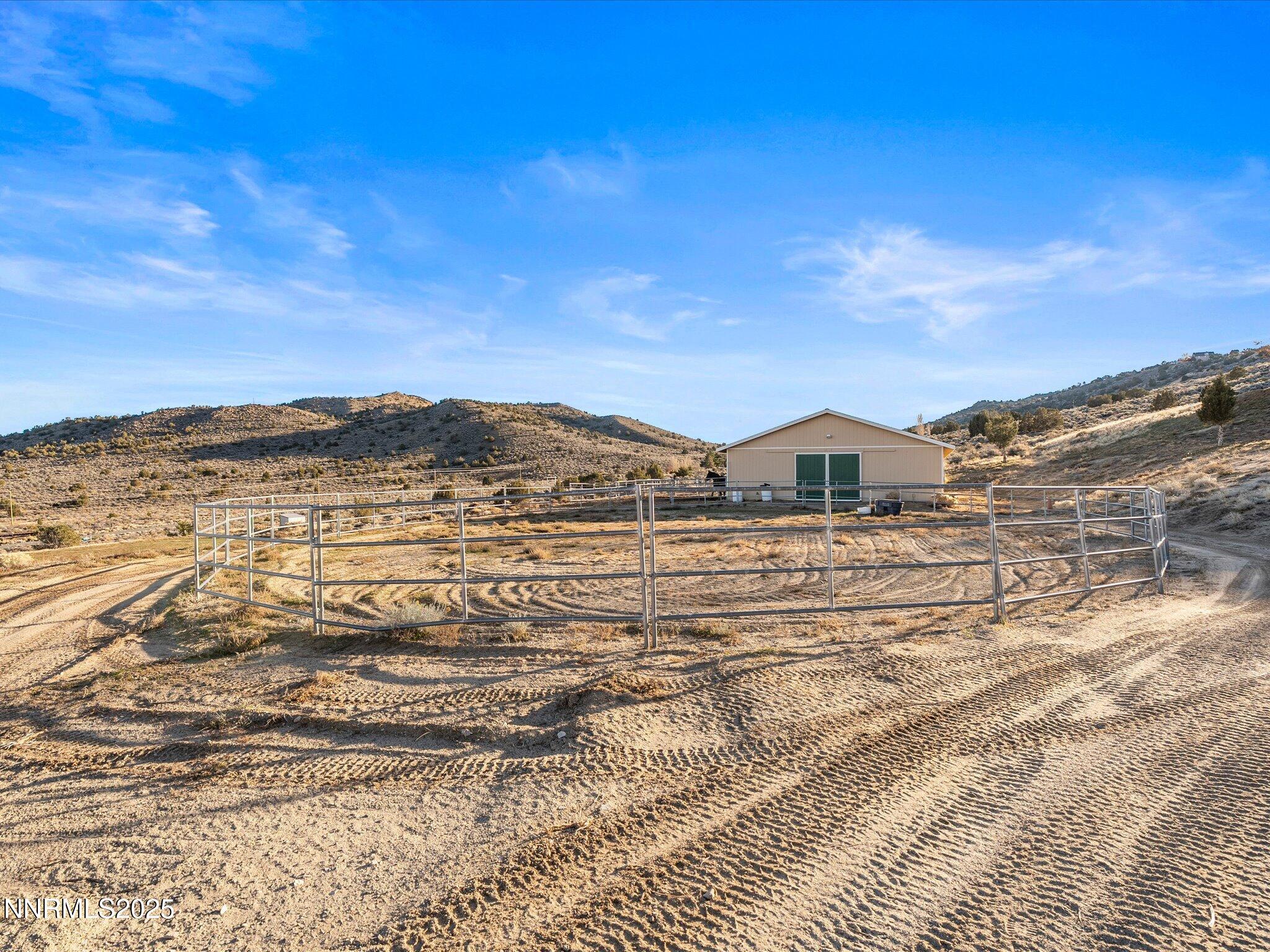 051-7410 Matterhorn Blvd-150