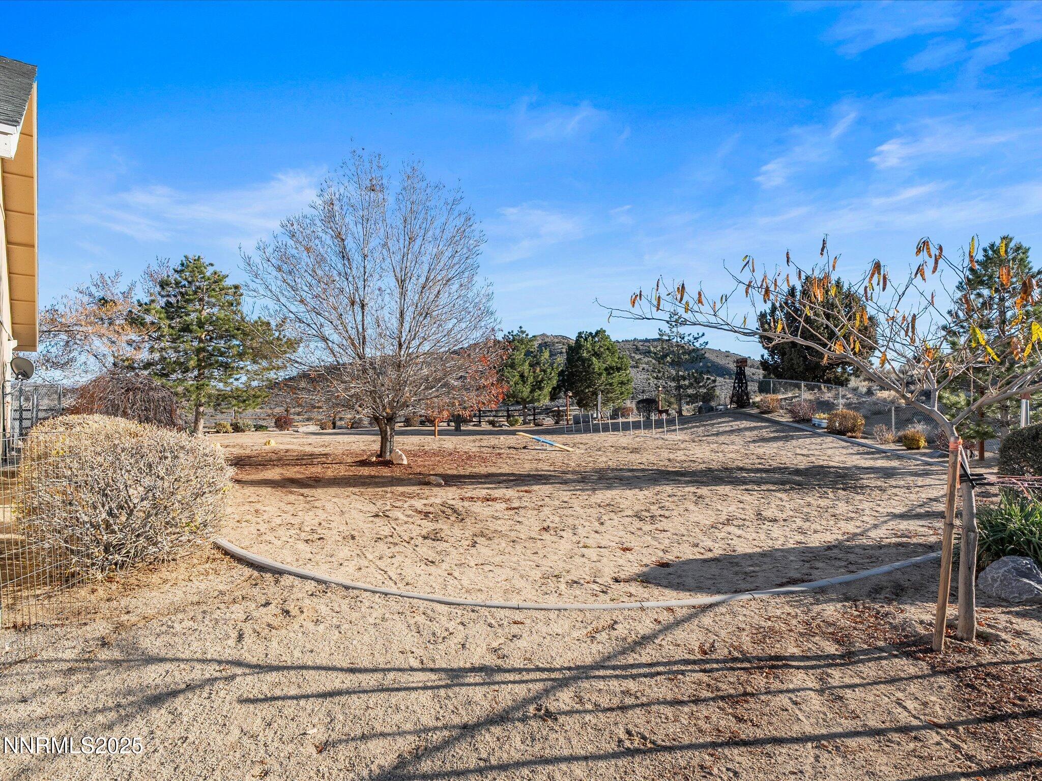 045-7410 Matterhorn Blvd-144