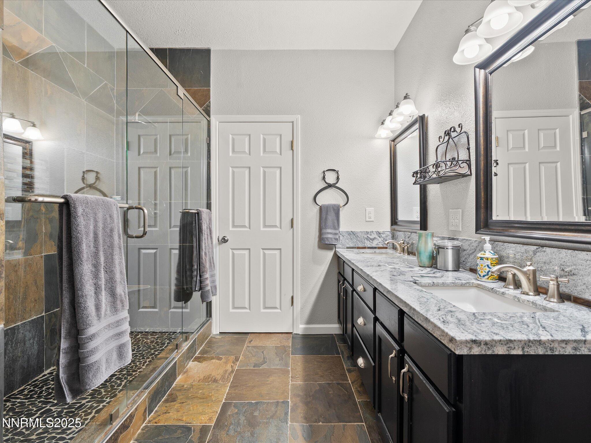 028-7410 Matterhorn Blvd-127