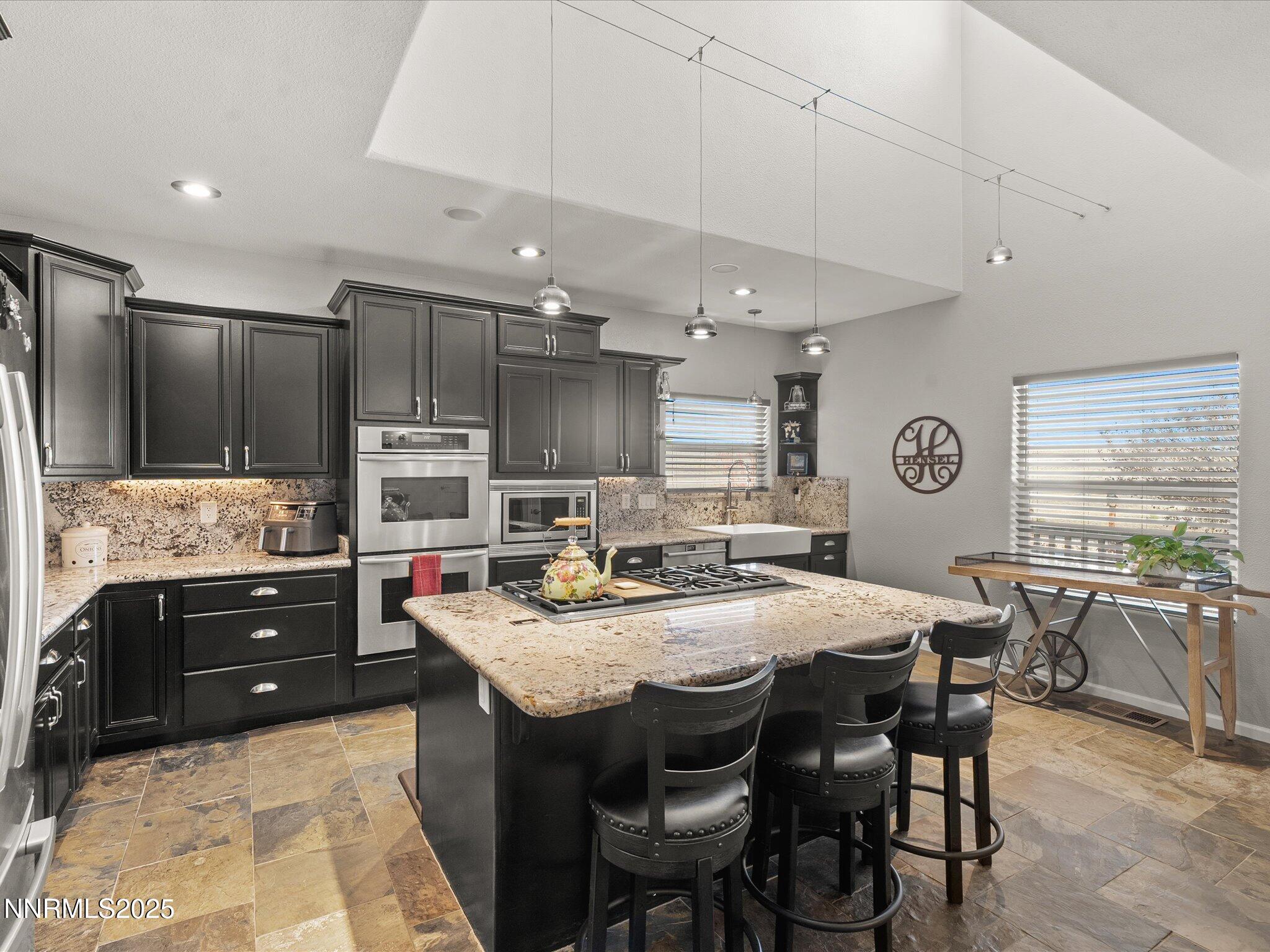 014-7410 Matterhorn Blvd-113