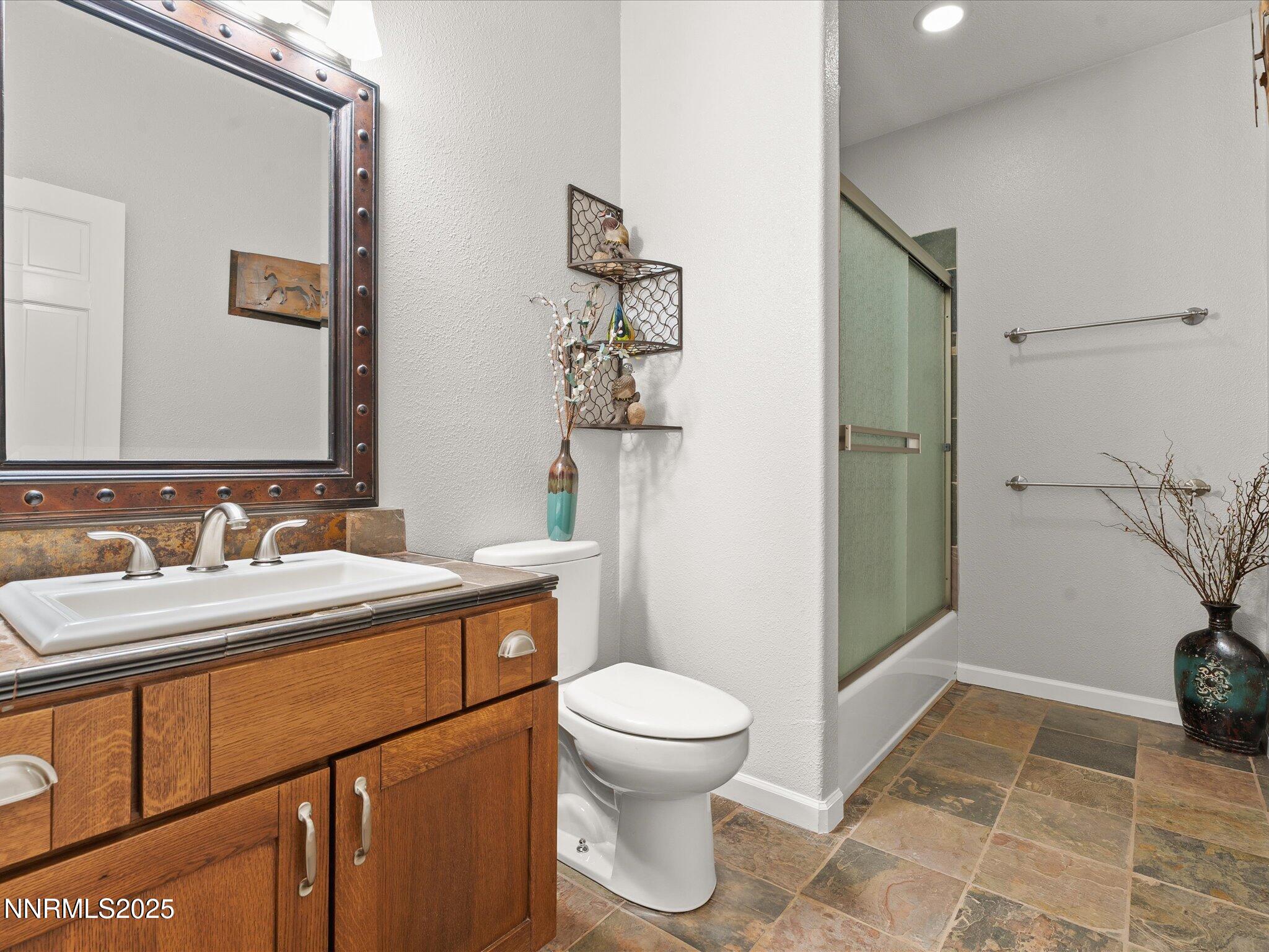 034-7410 Matterhorn Blvd-133