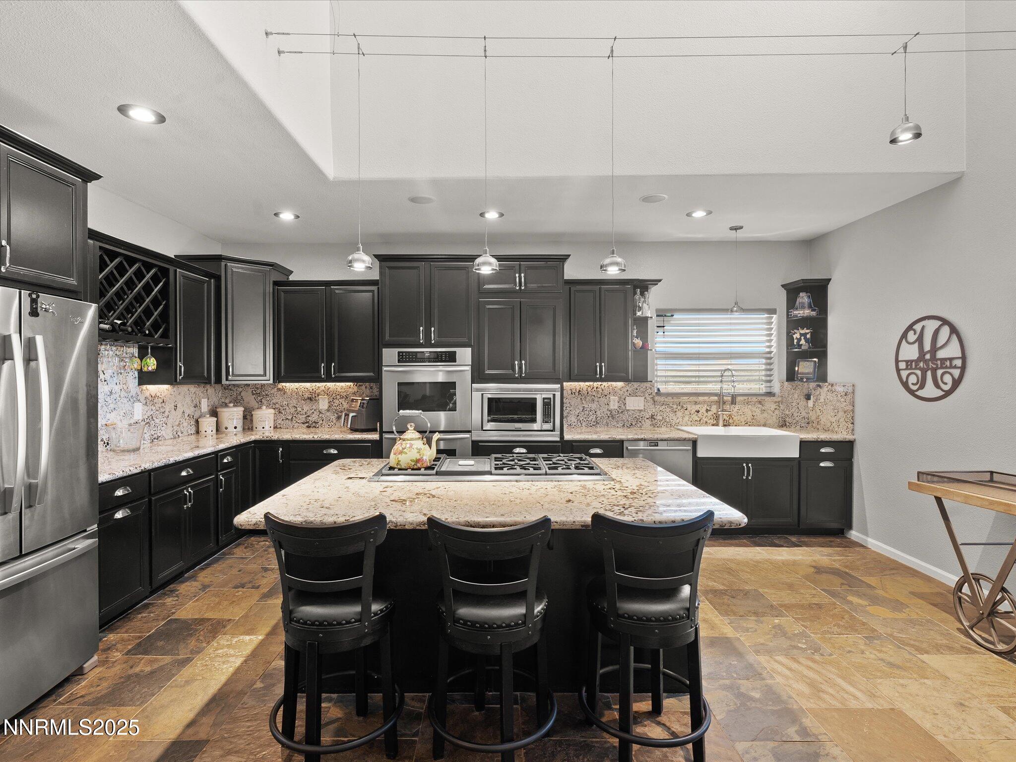 016-7410 Matterhorn Blvd-115