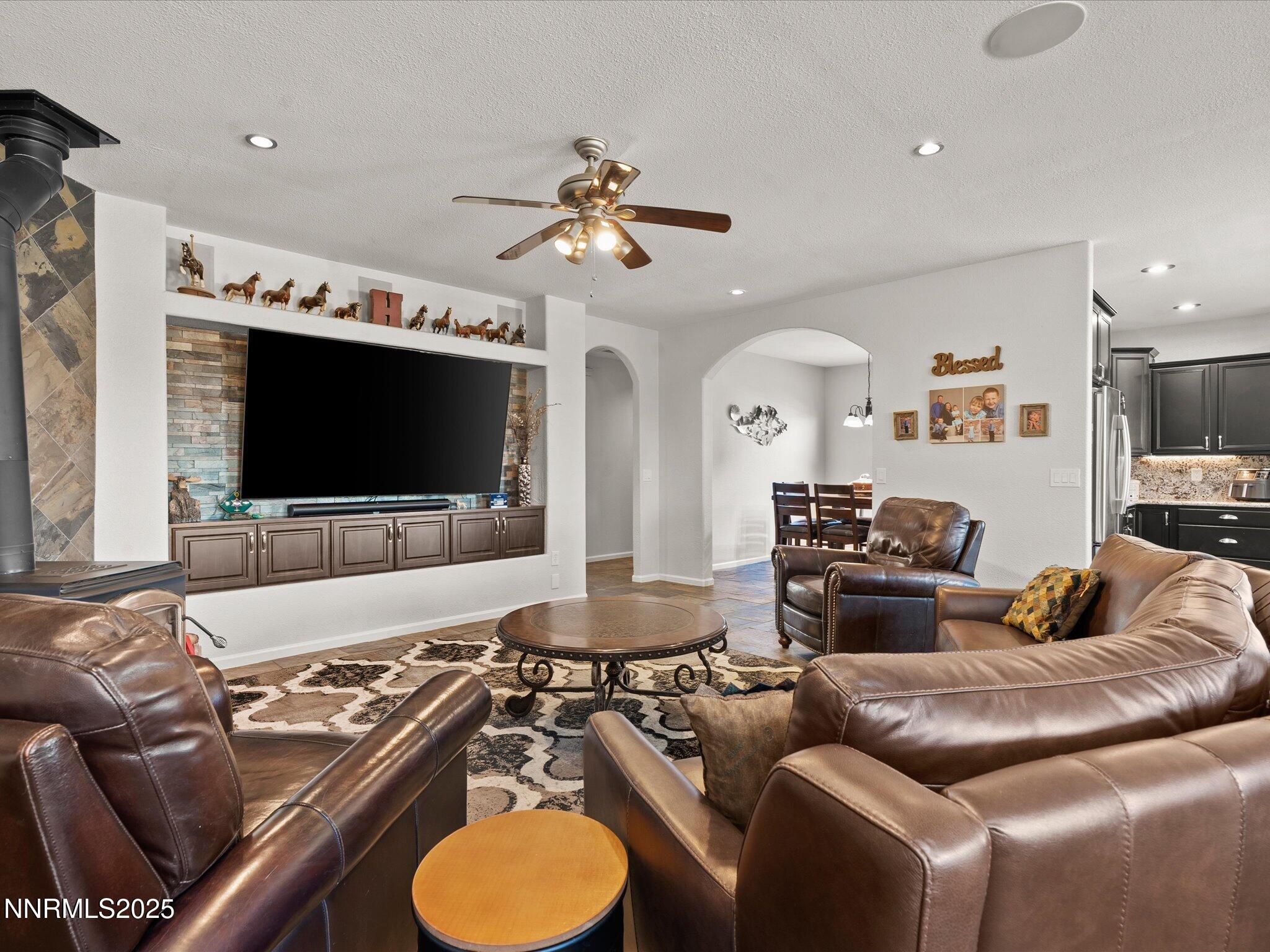 012-7410 Matterhorn Blvd-111