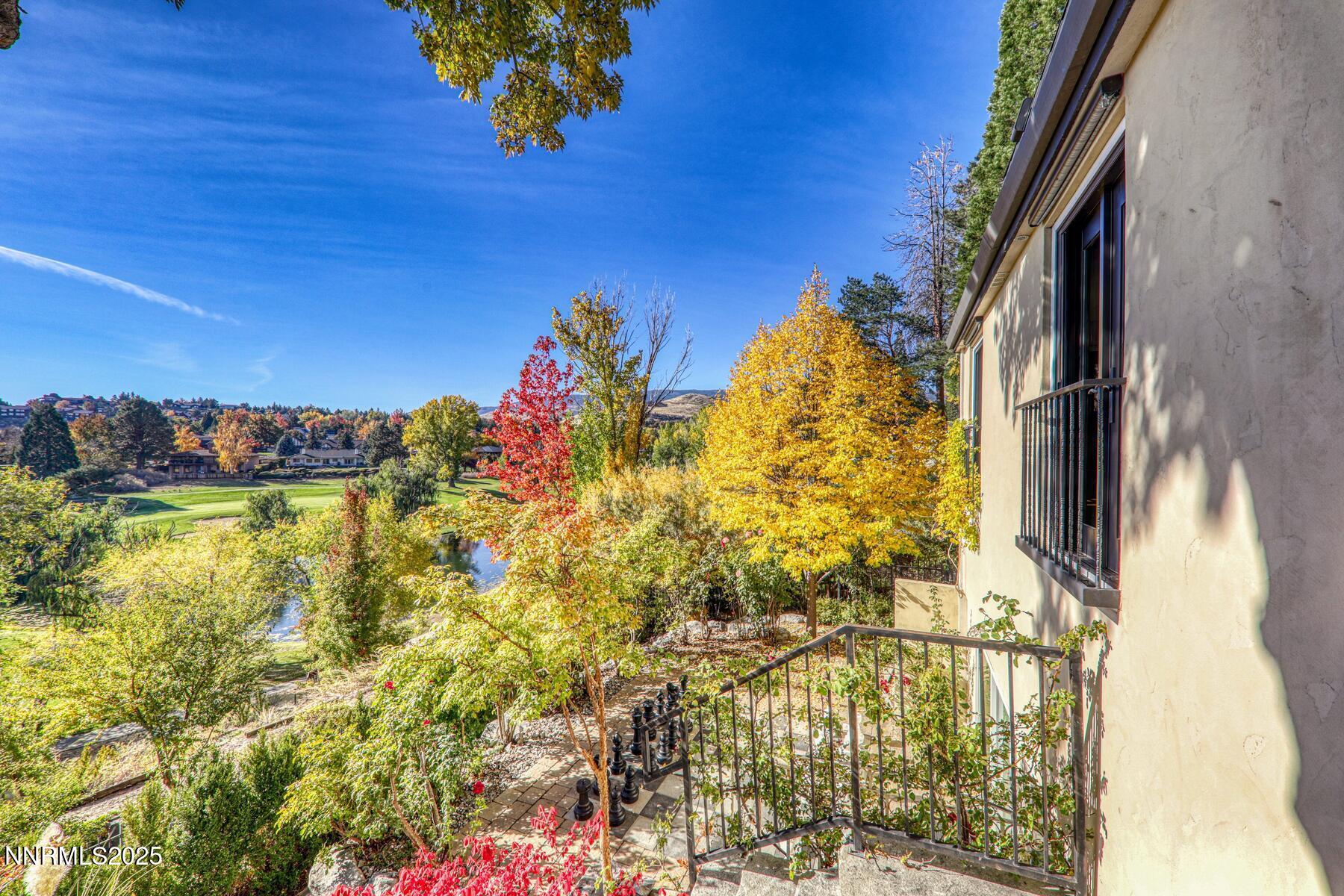 2000 Manzanita Ln Reno NV 89509 USA-077-