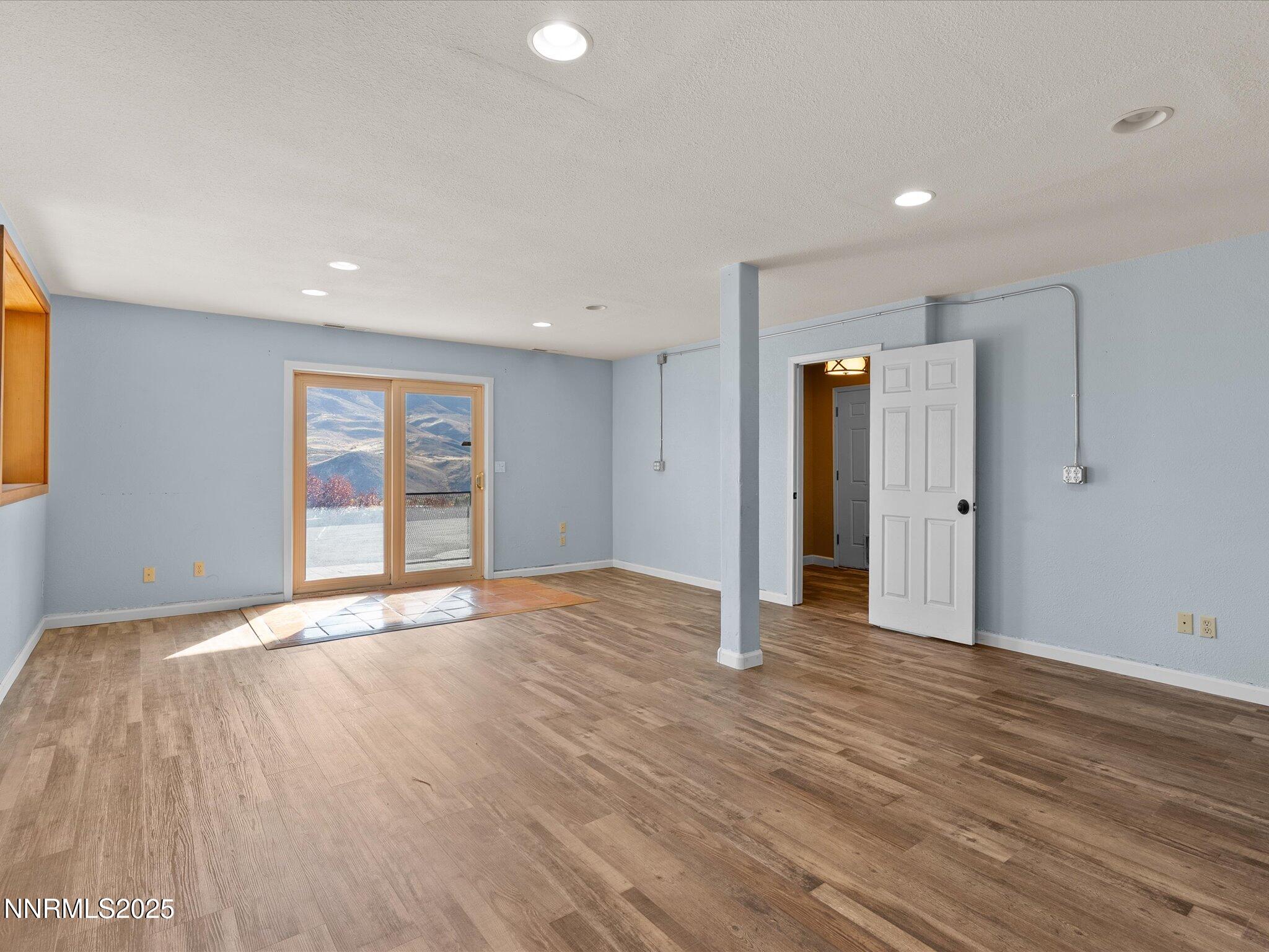 10-8120 Leroy St-109