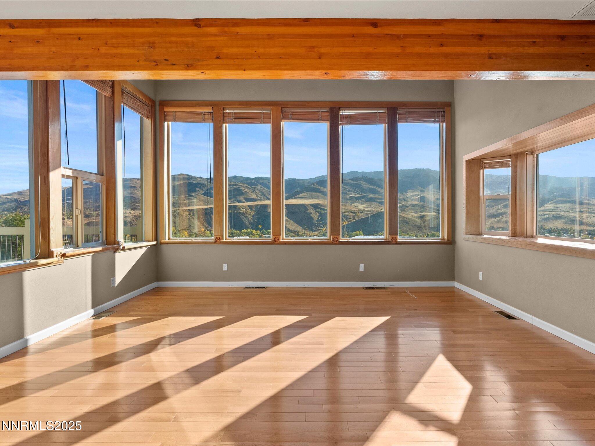 20-8120 Leroy St-119